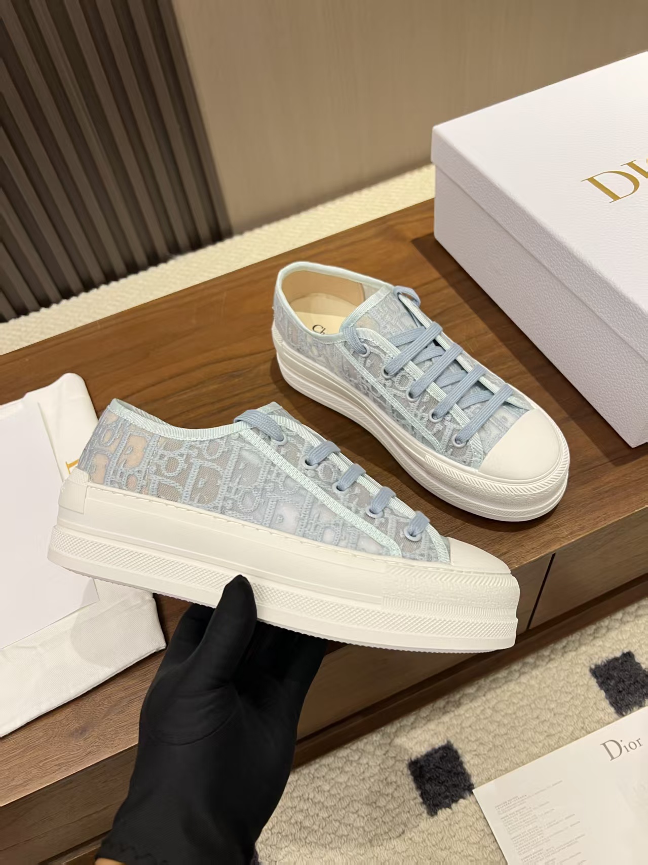 Dior