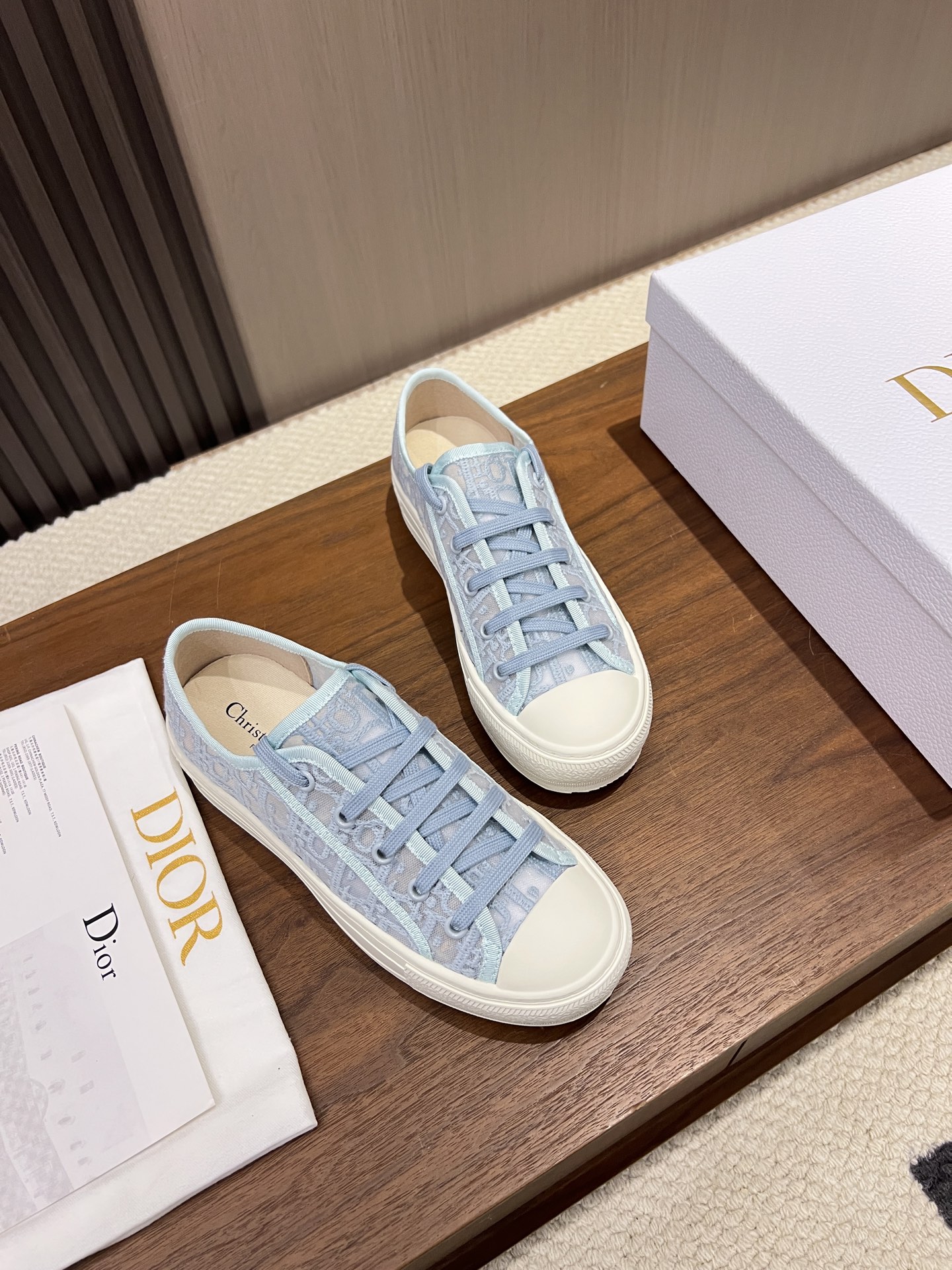 Dior