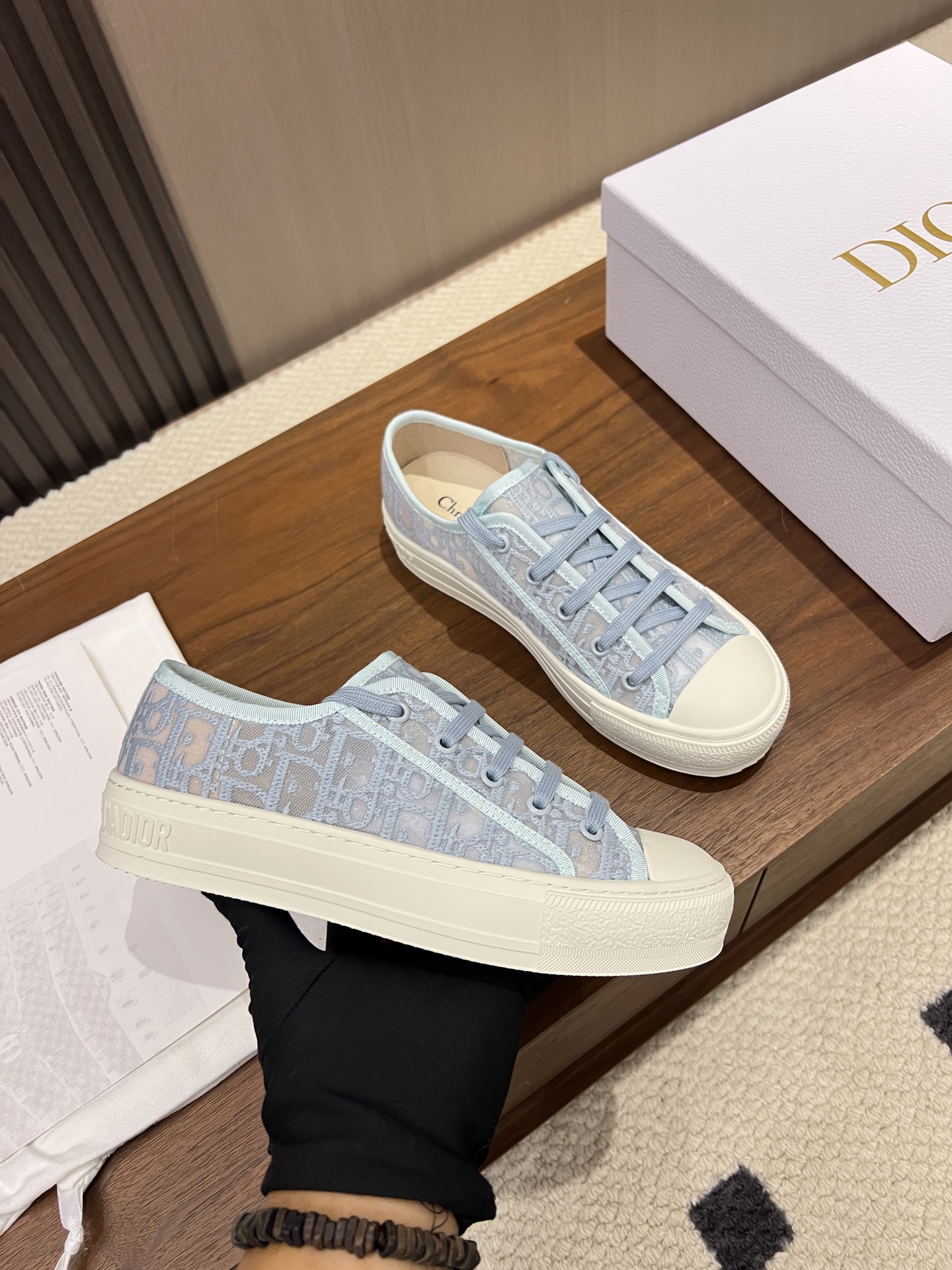 Dior