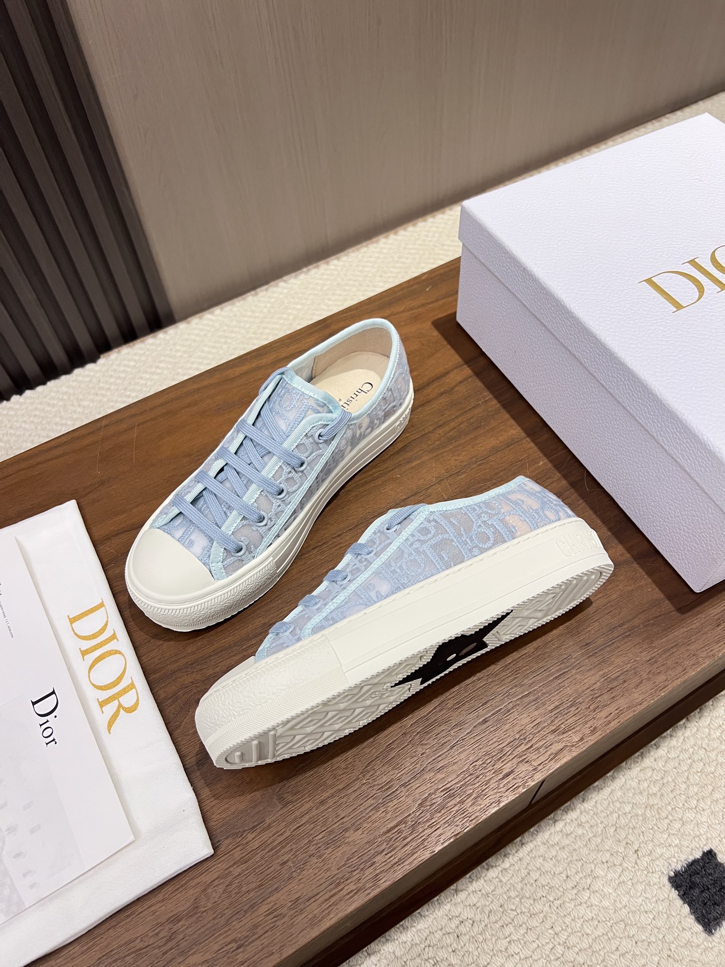 Dior