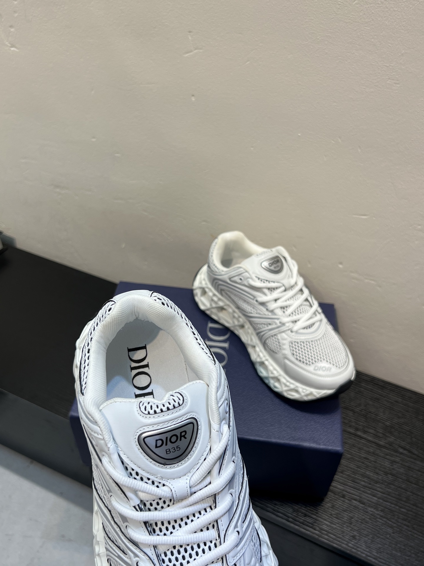 Dior