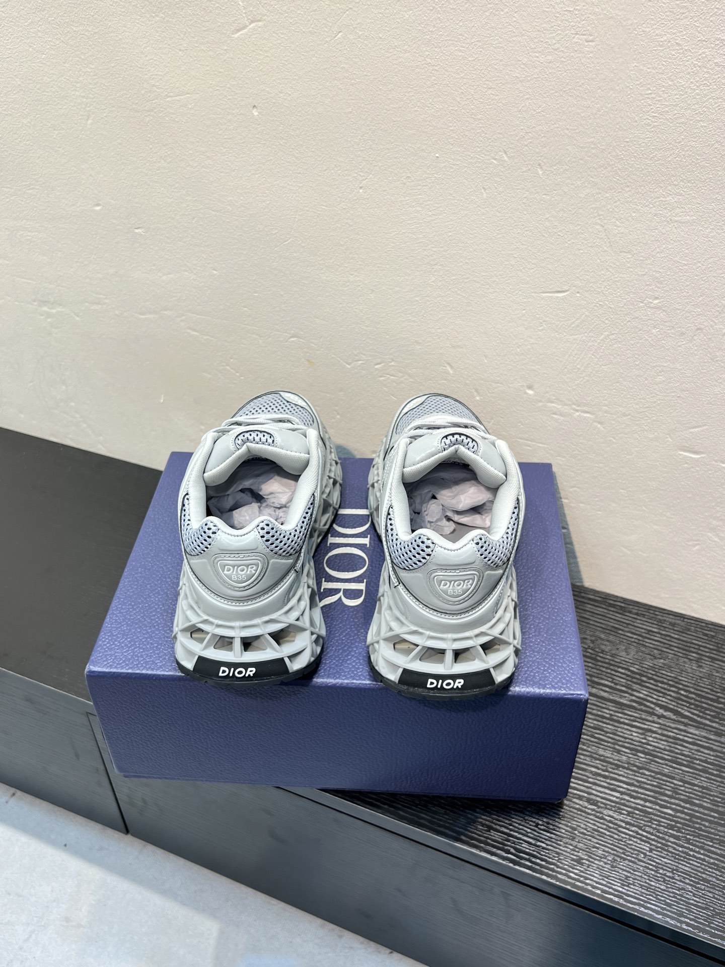 Dior
