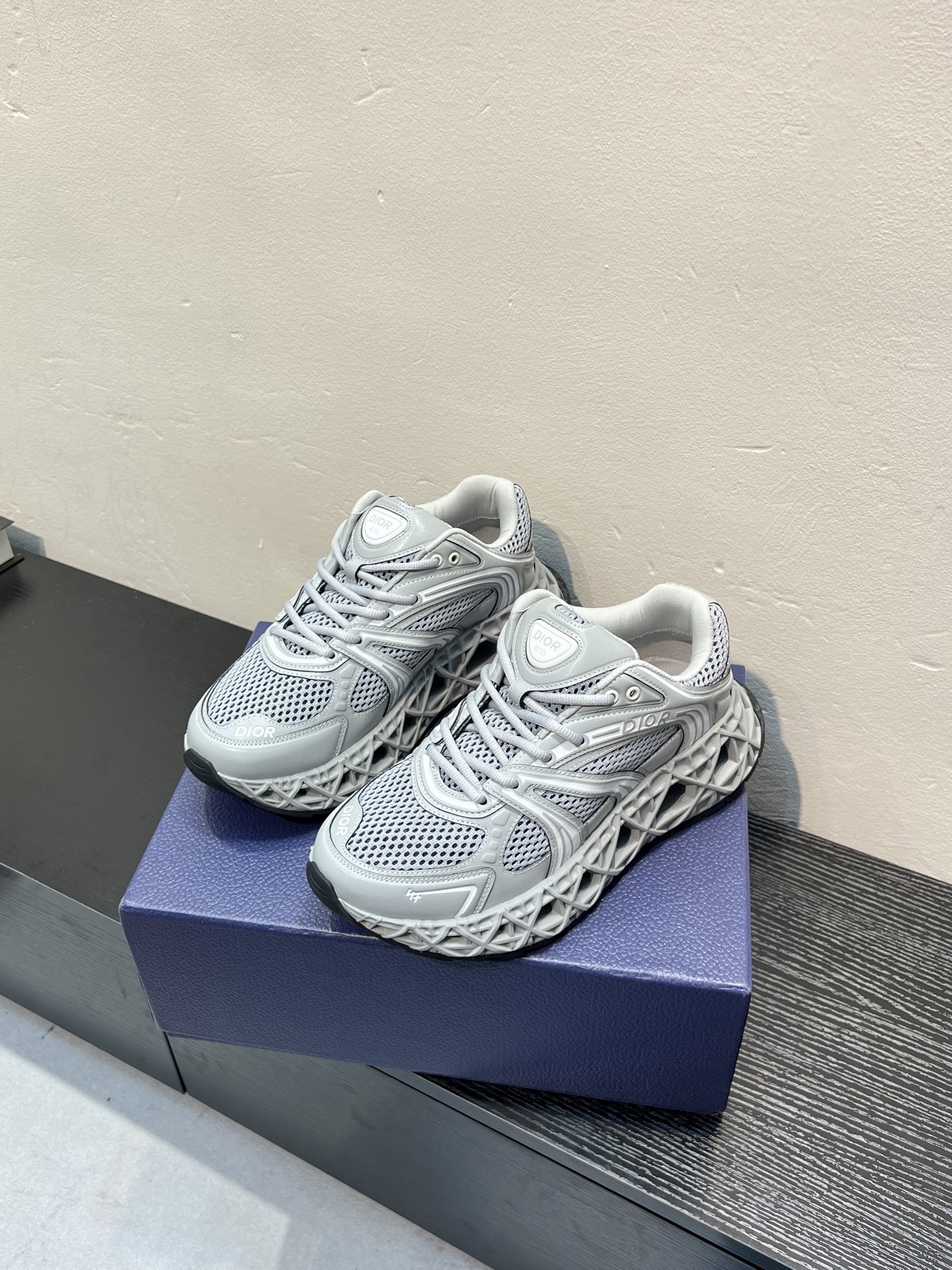 Dior