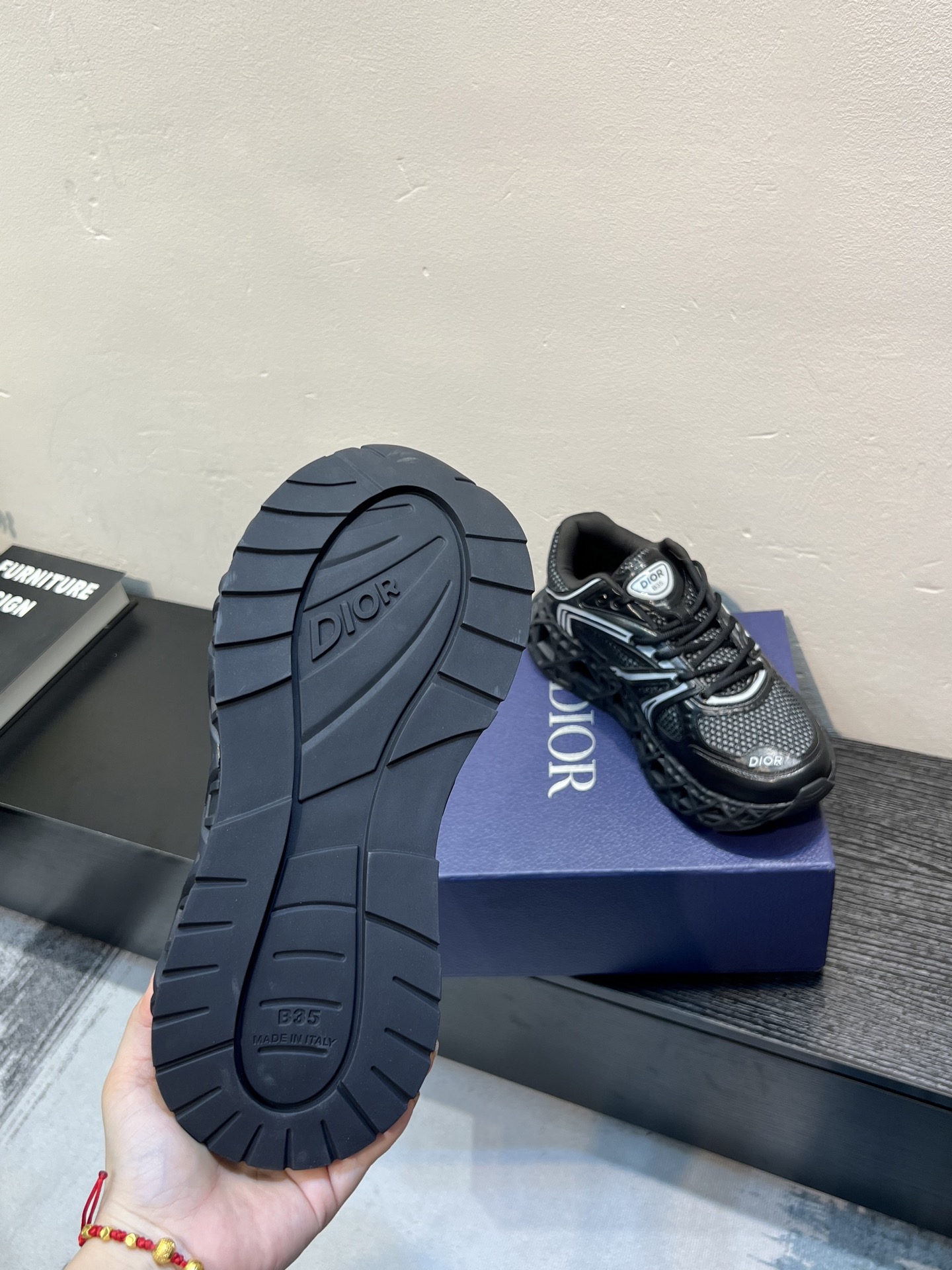Dior