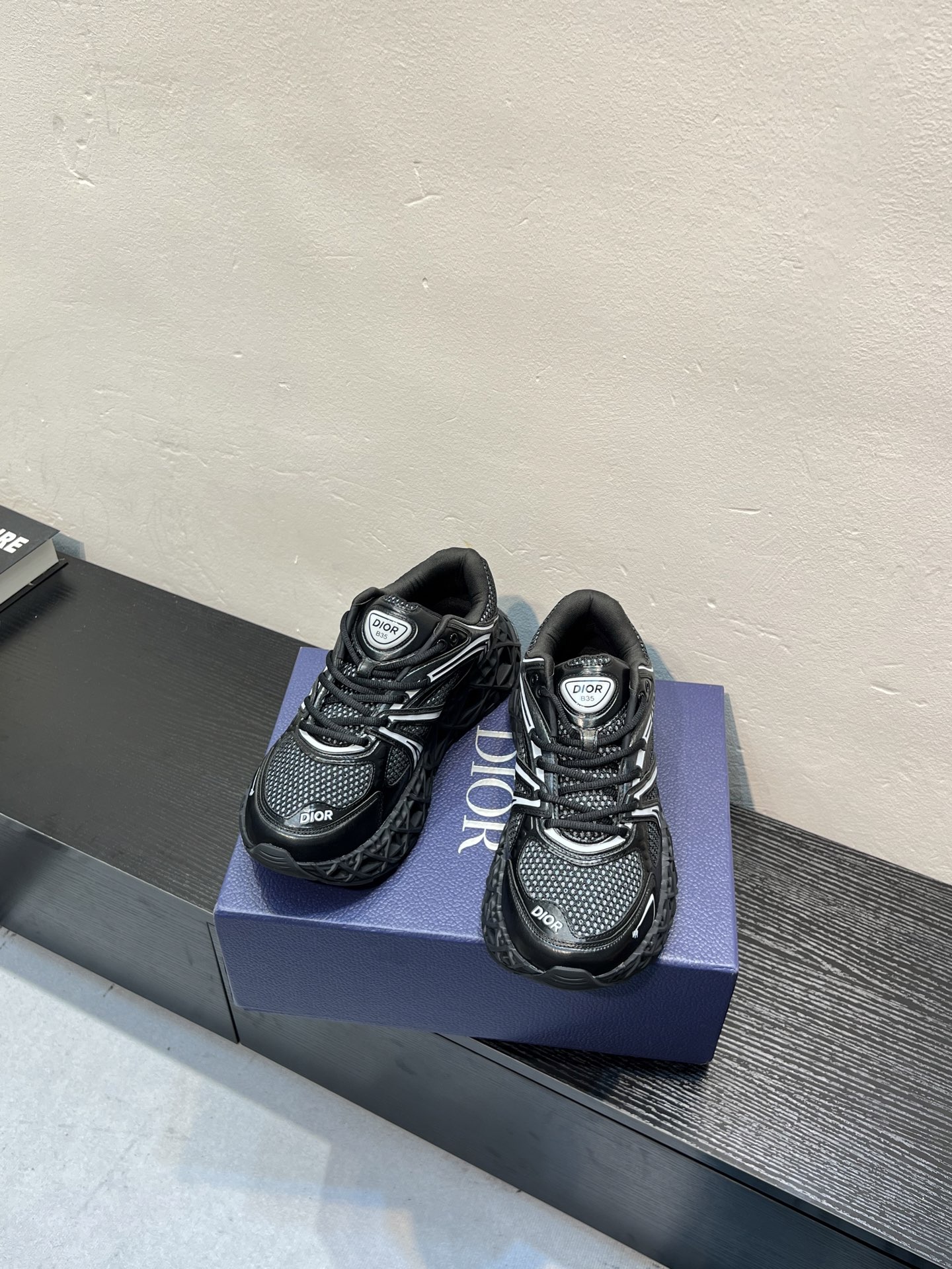 Dior