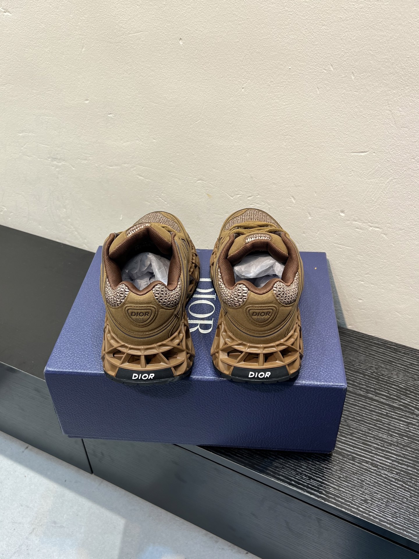 Dior