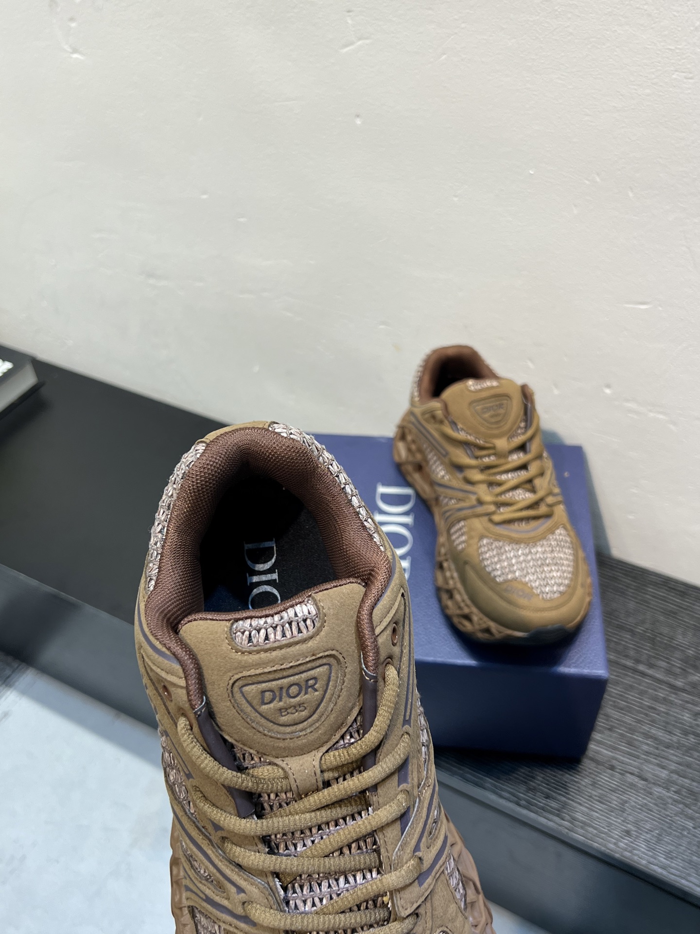 Dior