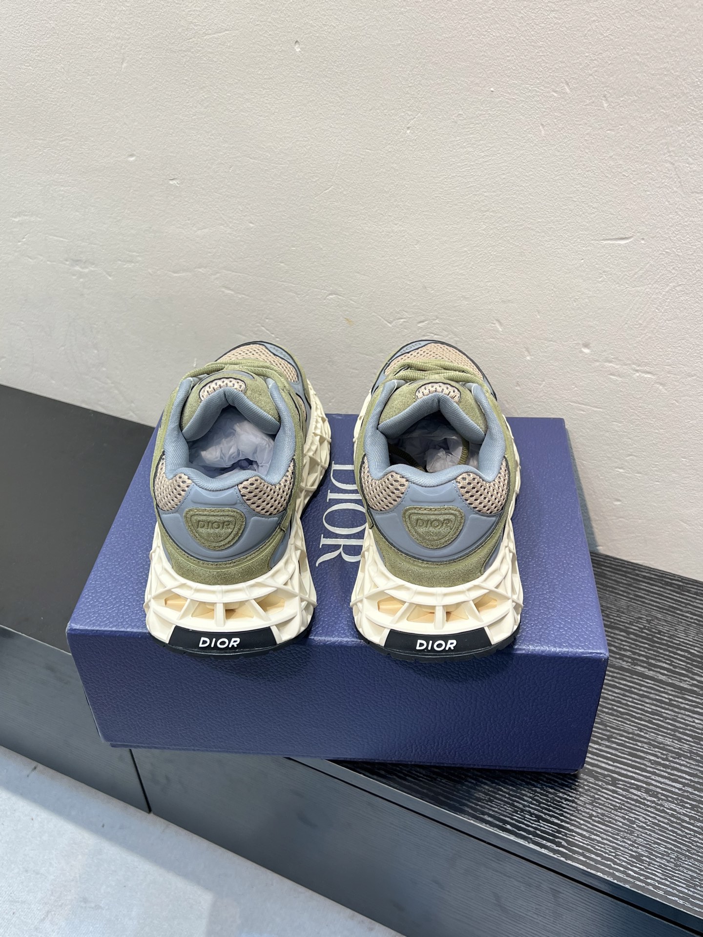 Dior