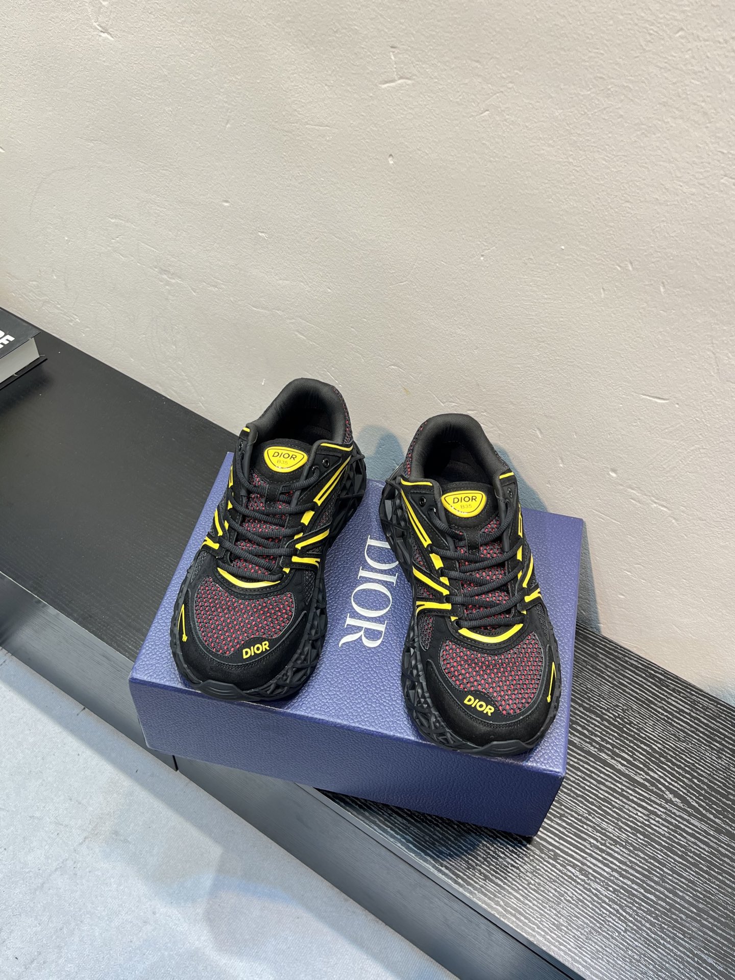 Dior