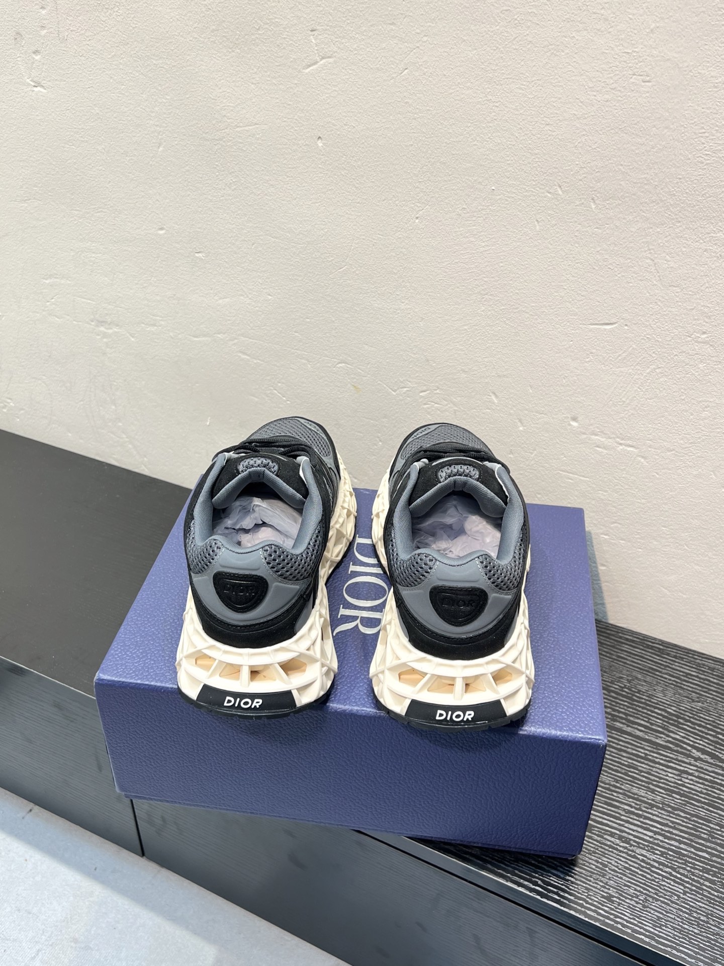 Dior
