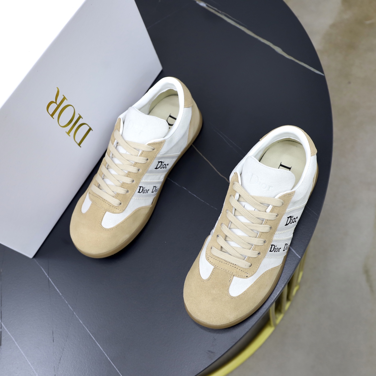 Dior