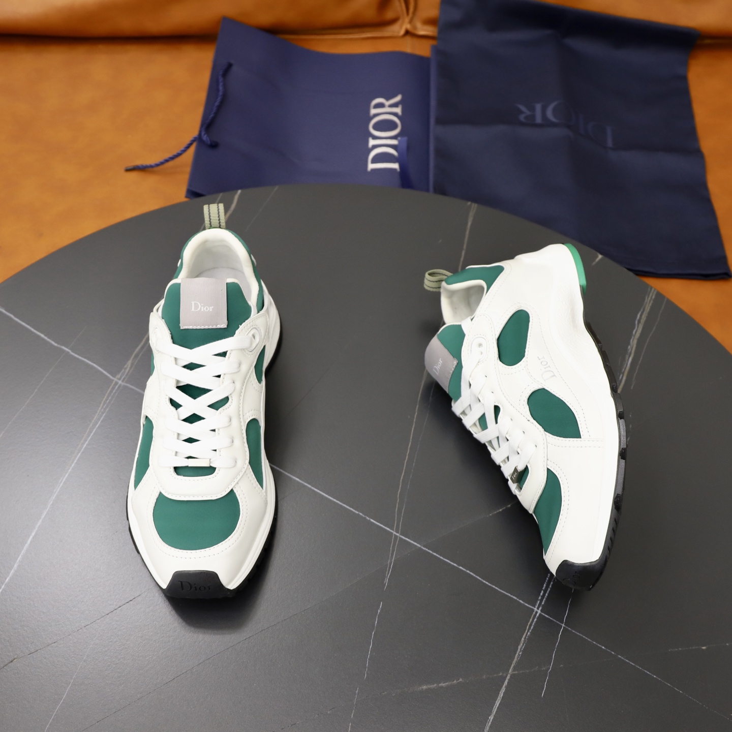 Dior