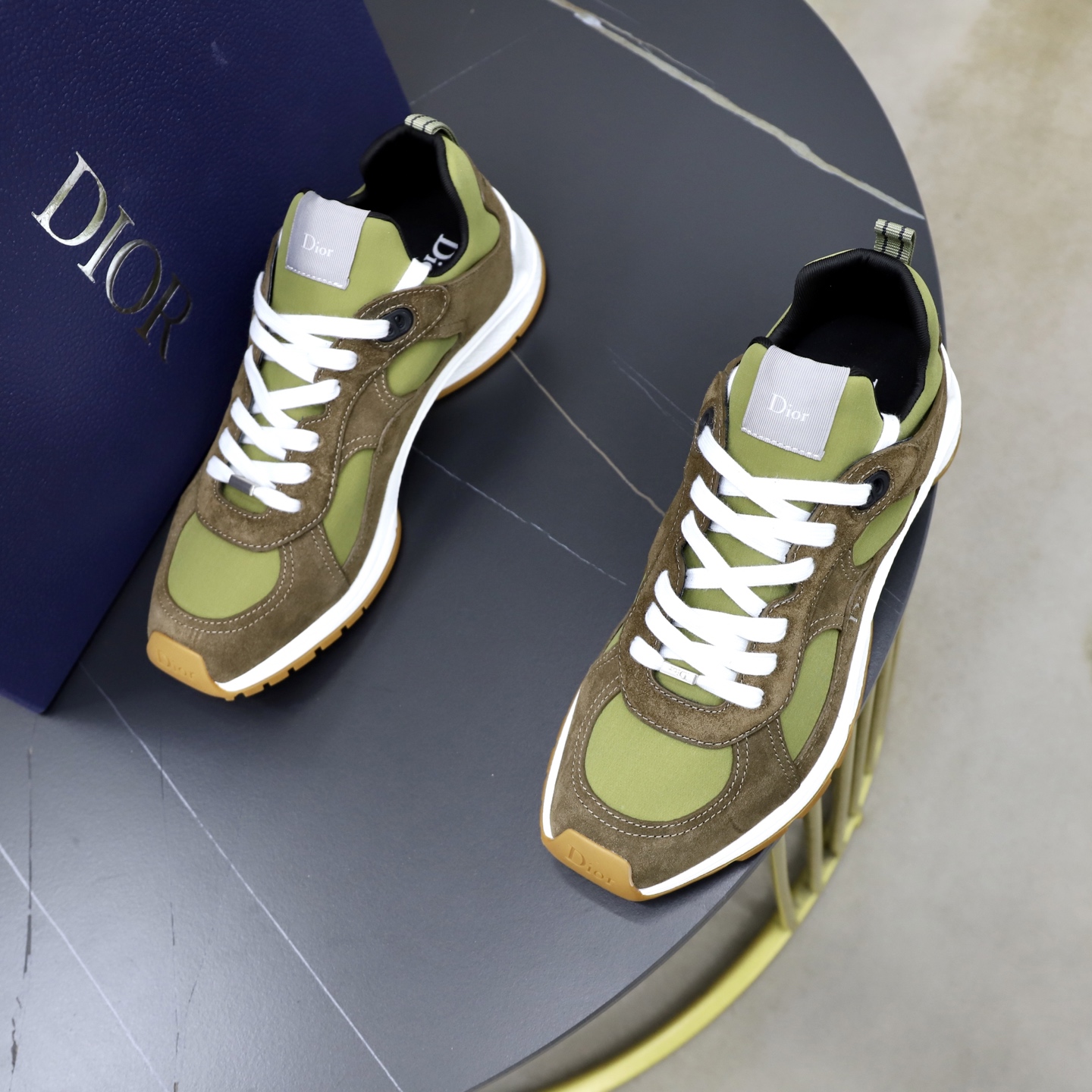 Dior