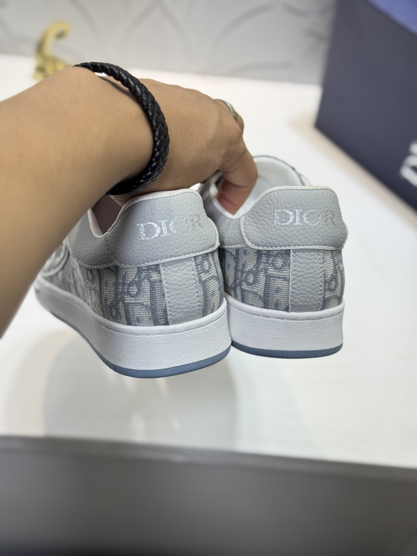 Dior