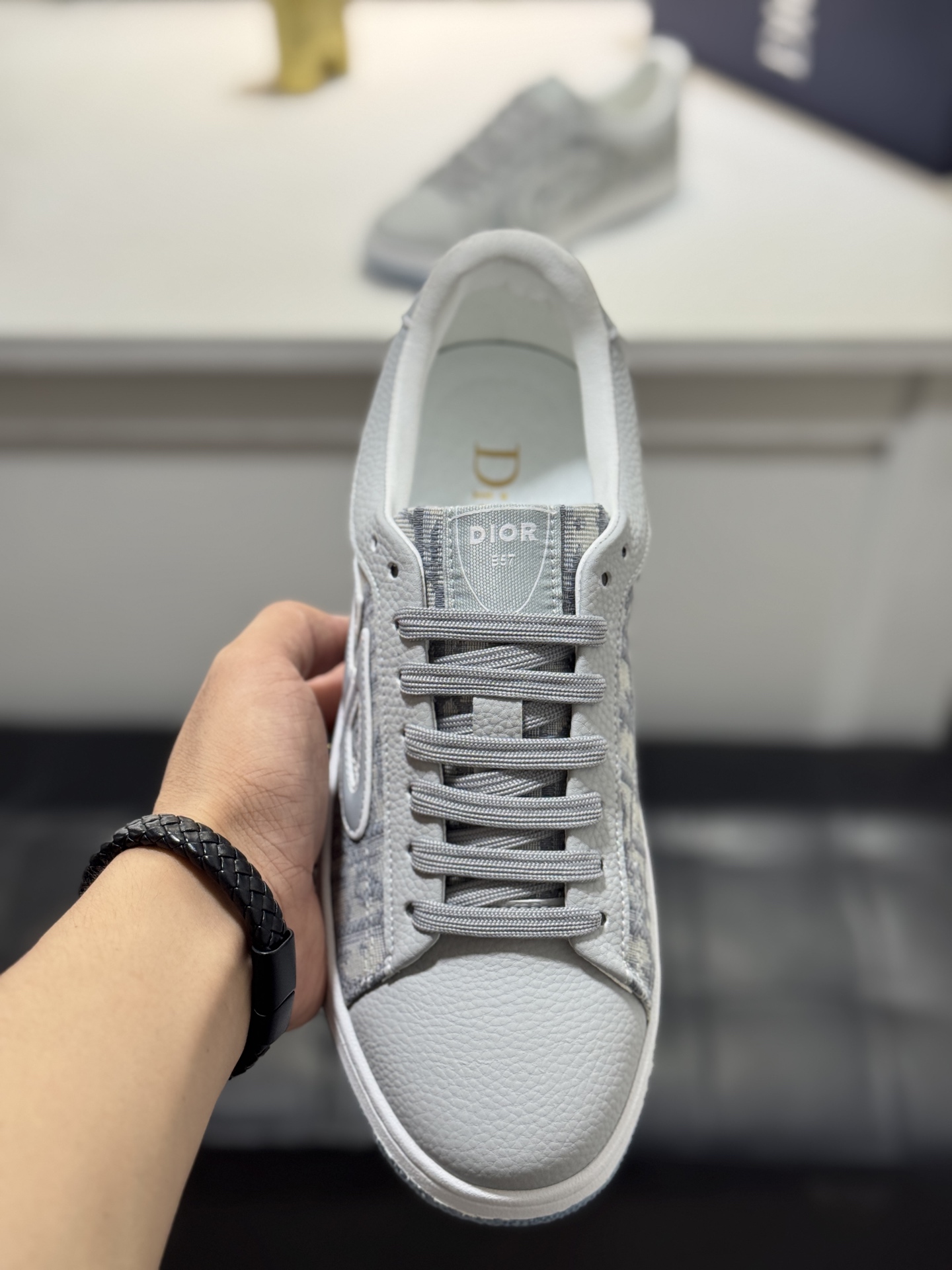Dior