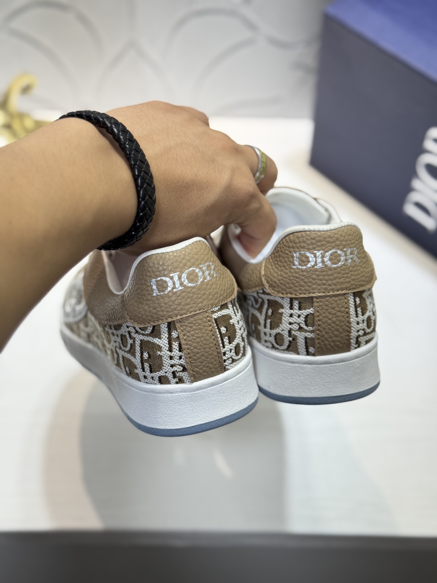 Dior