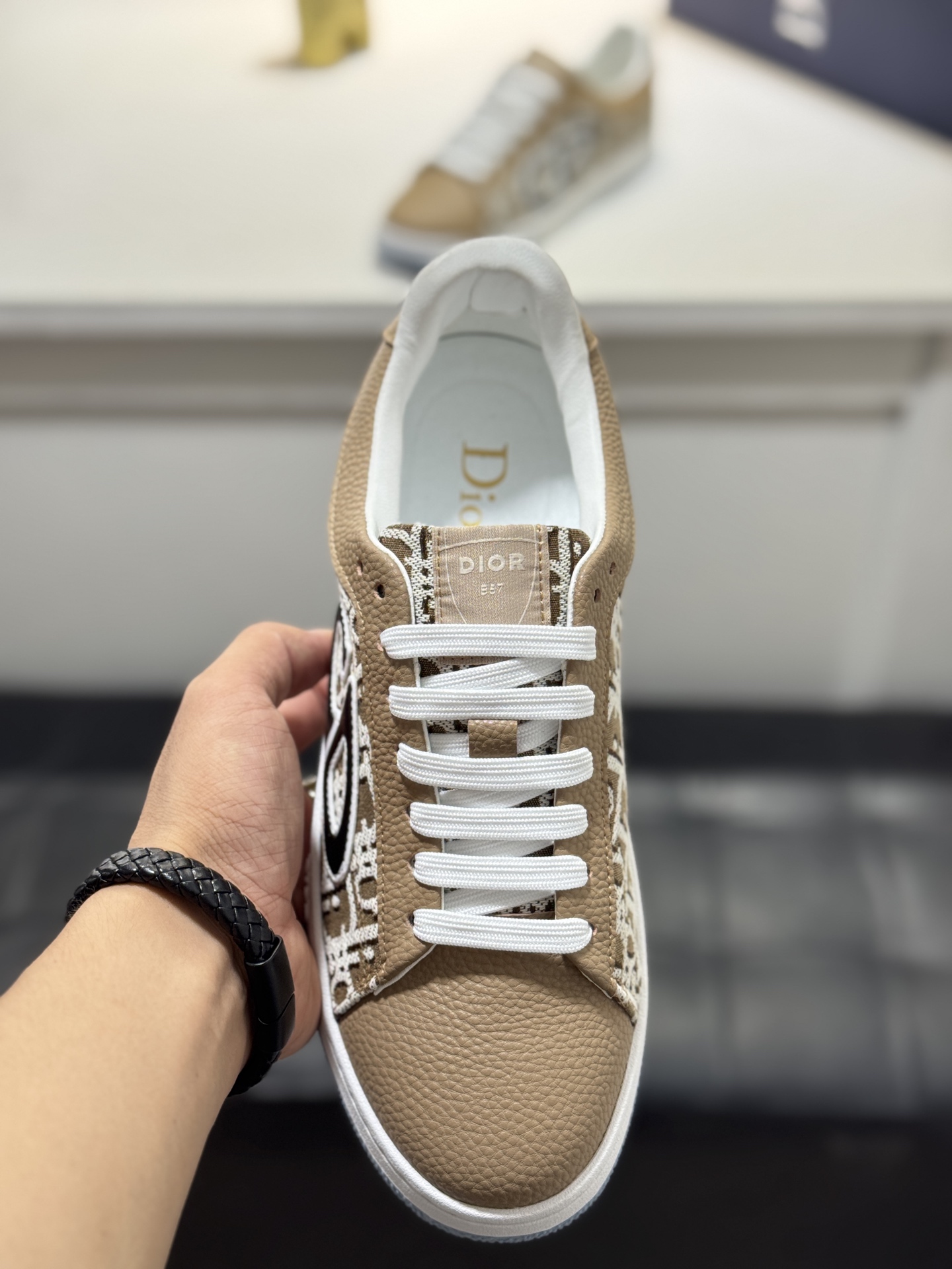 Dior