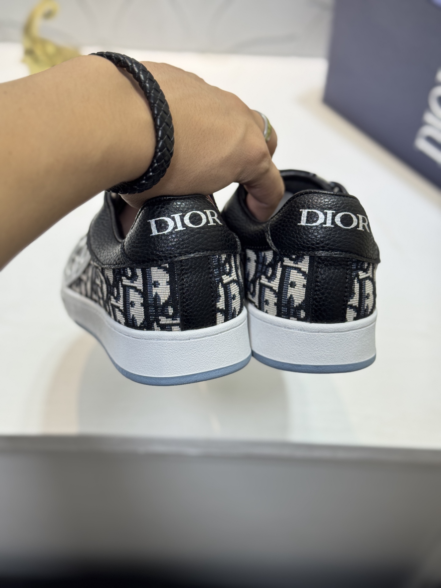 Dior