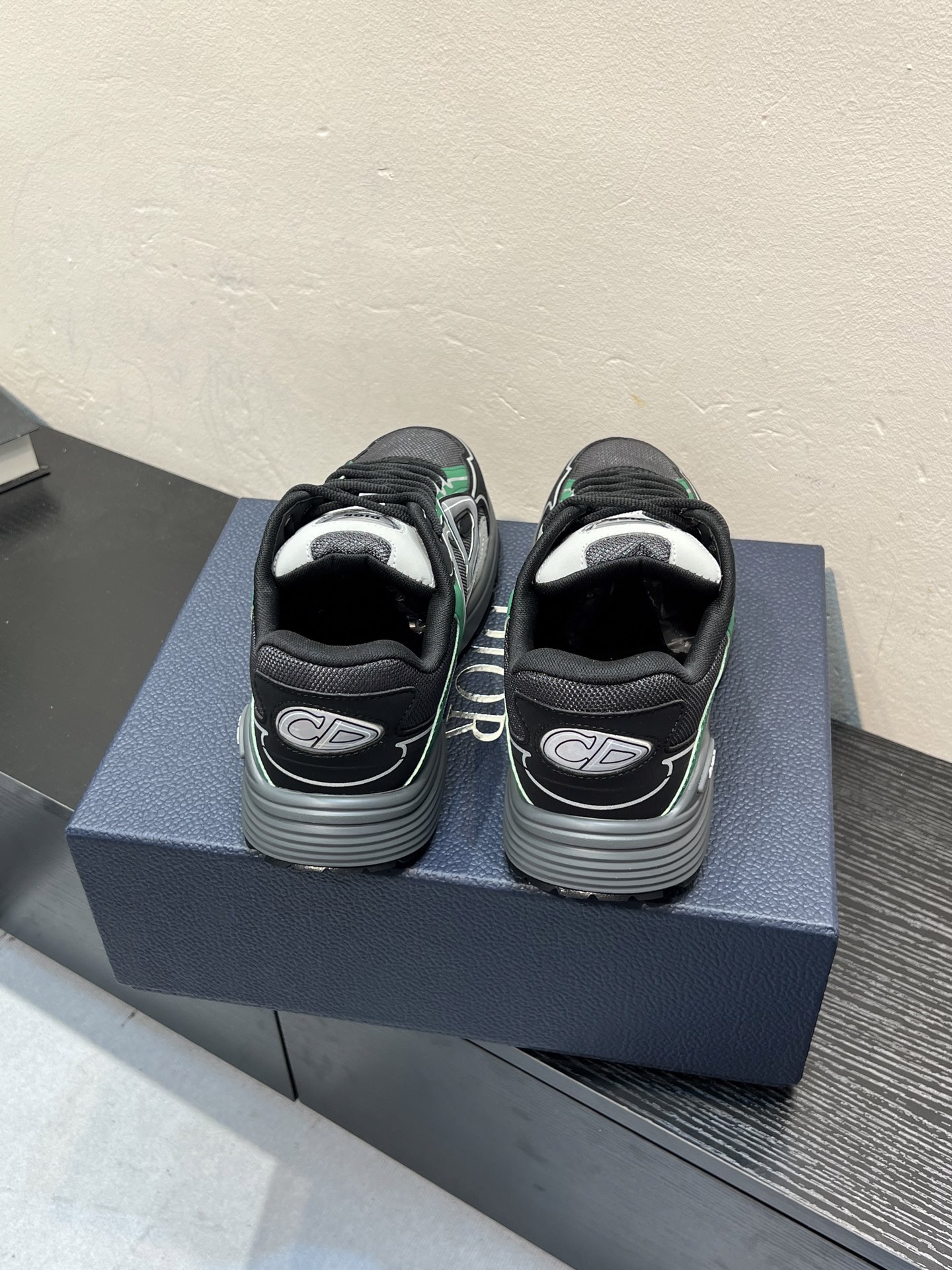 Dior