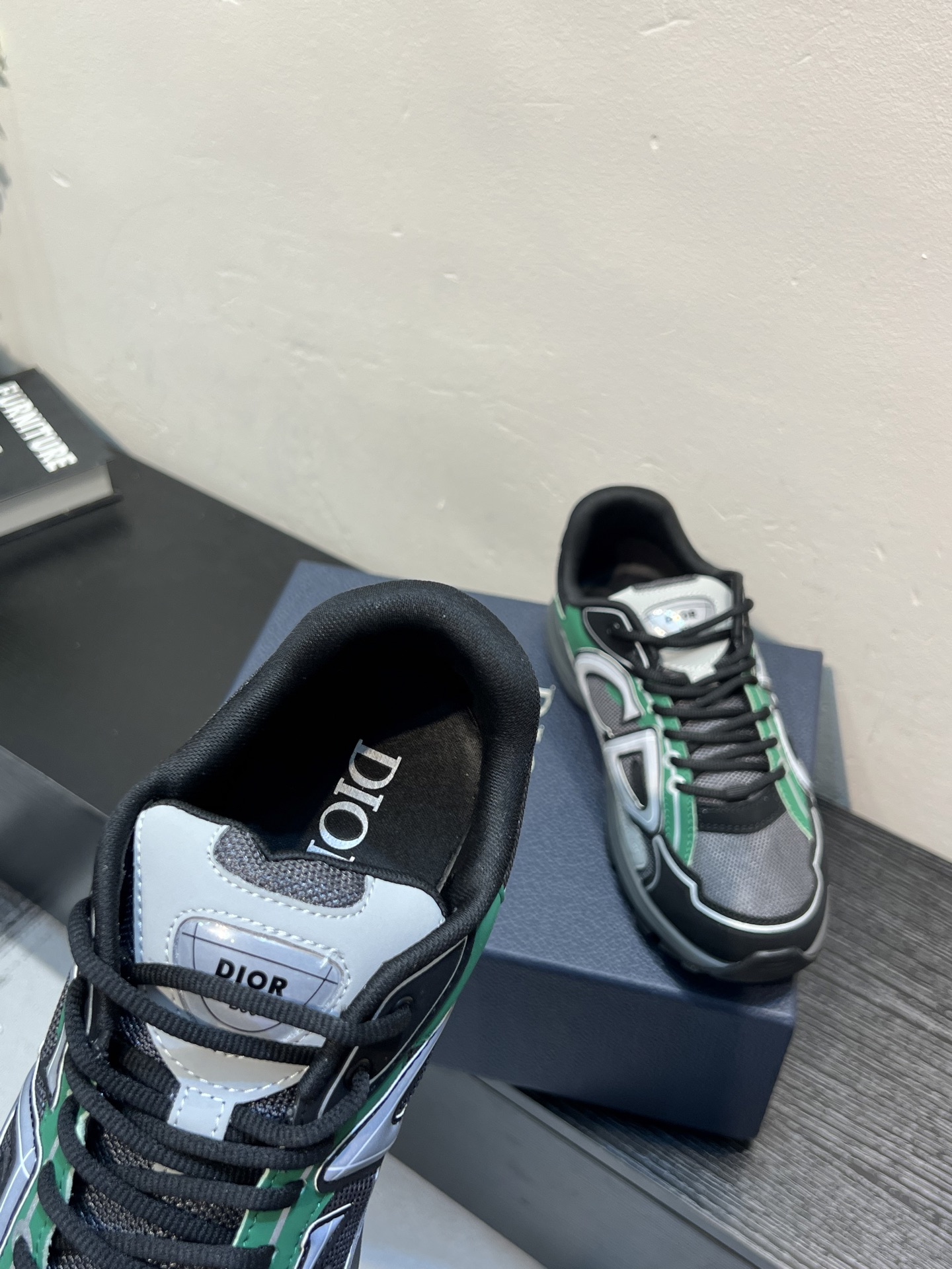 Dior