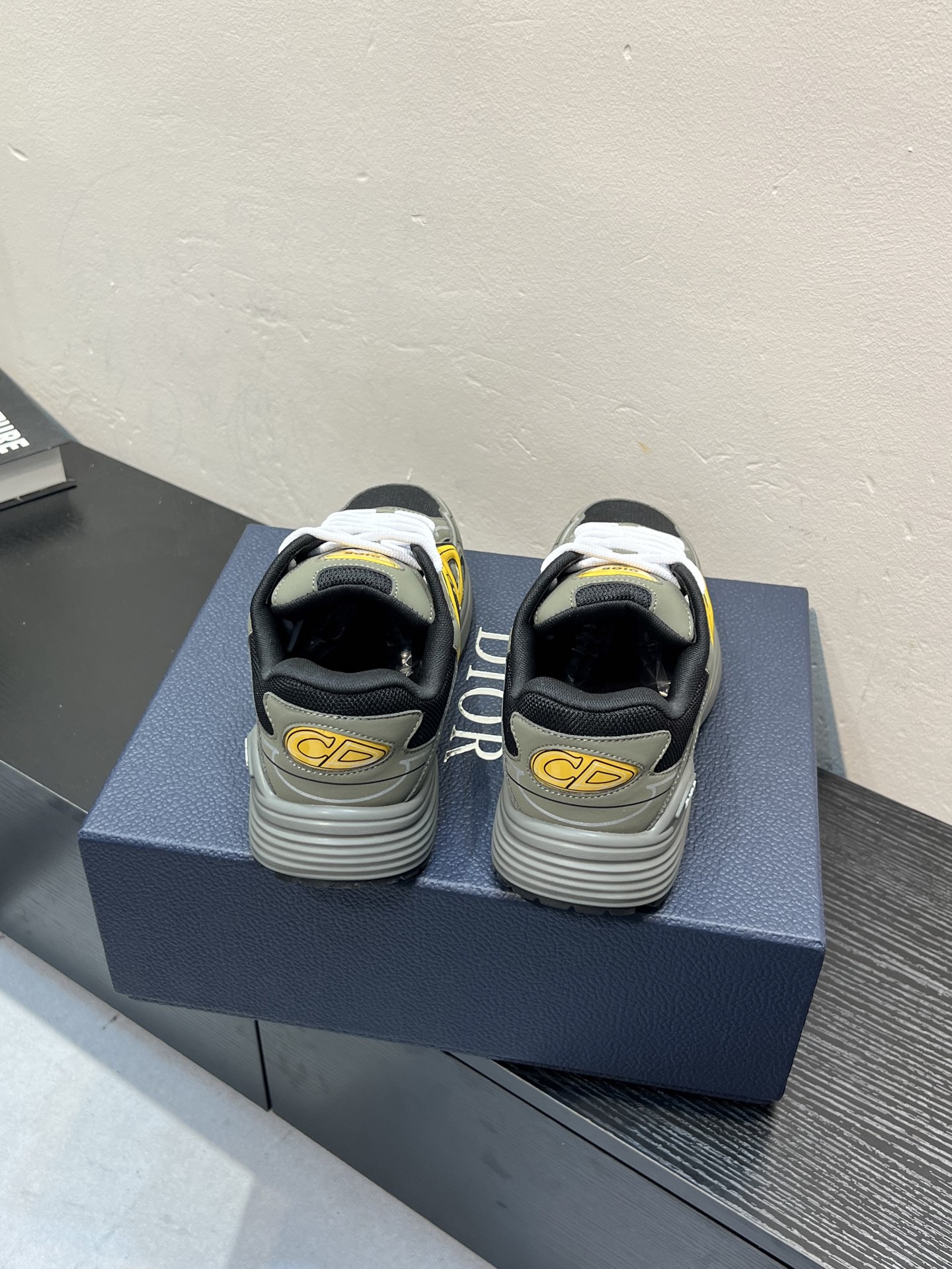 Dior