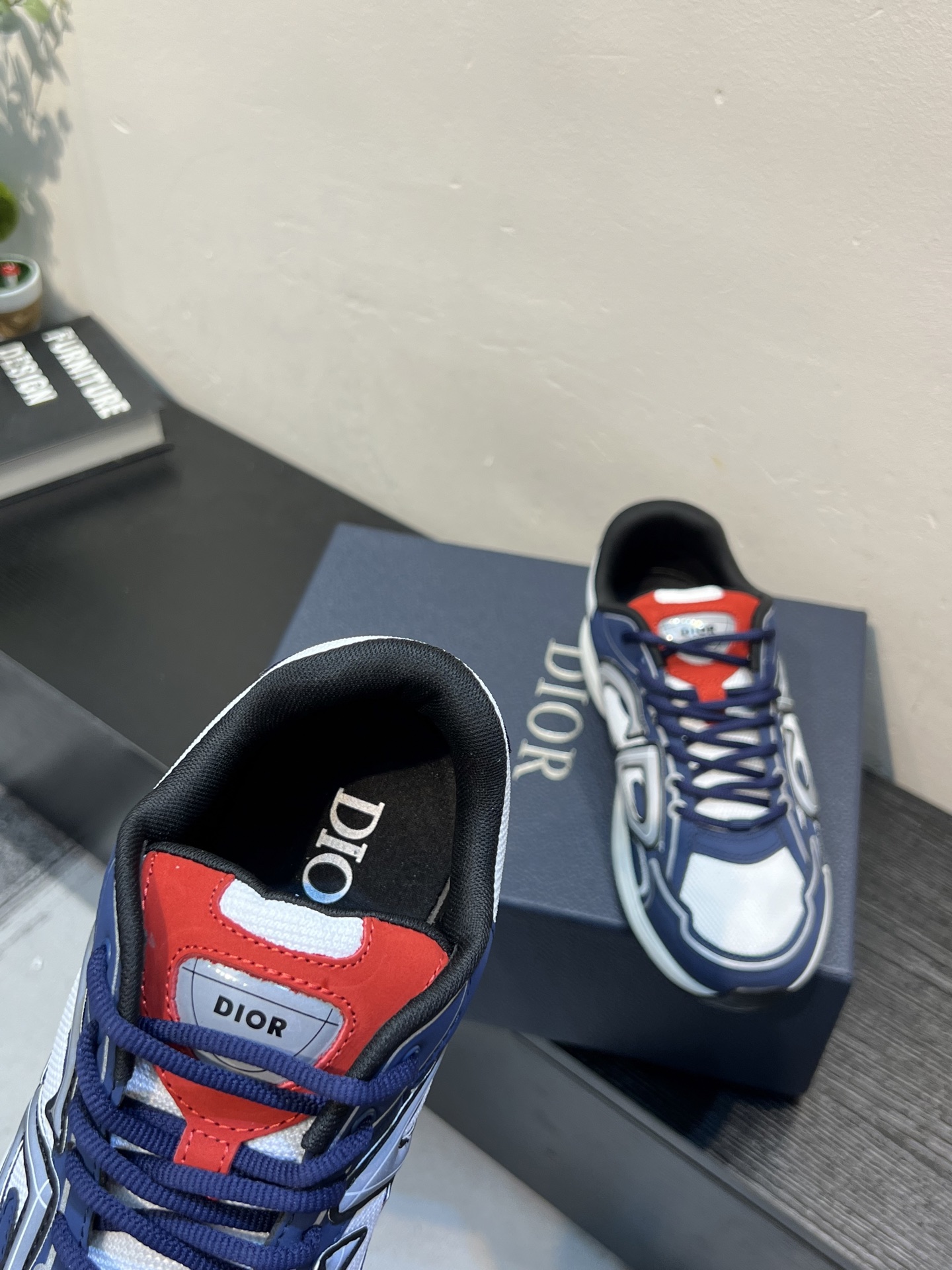 Dior