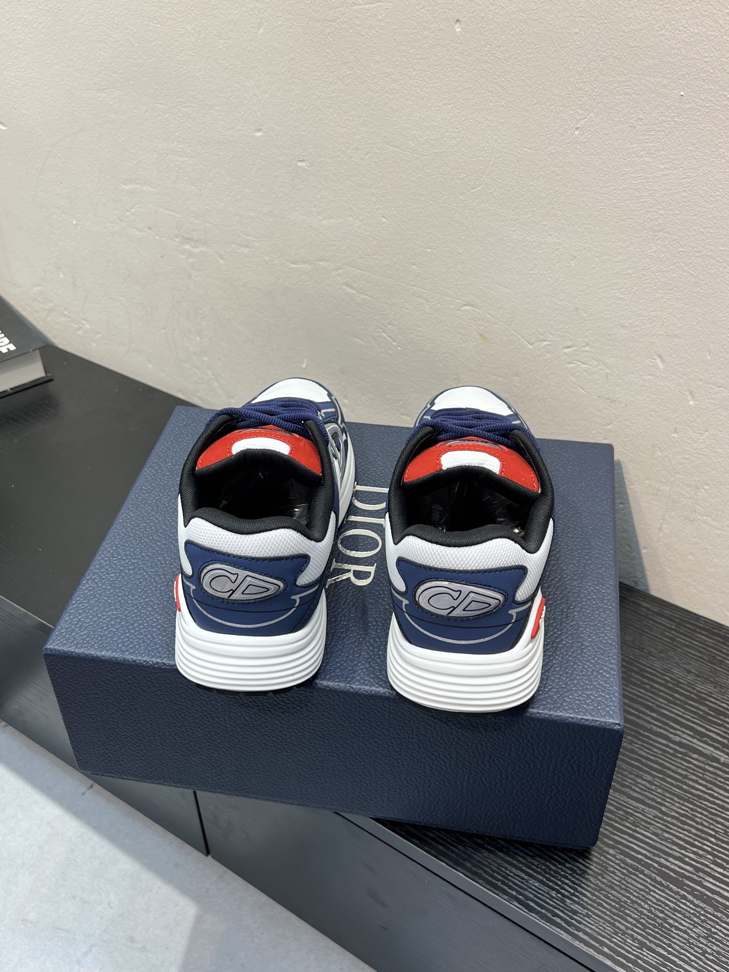 Dior