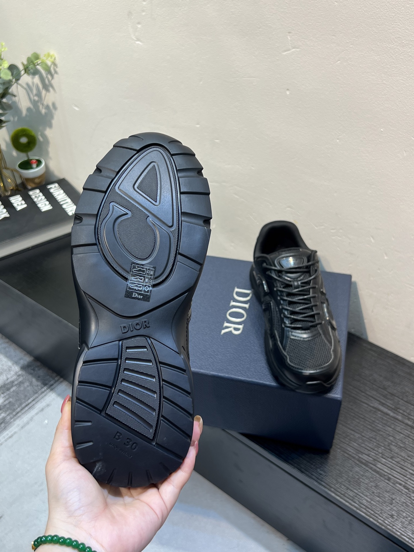 Dior