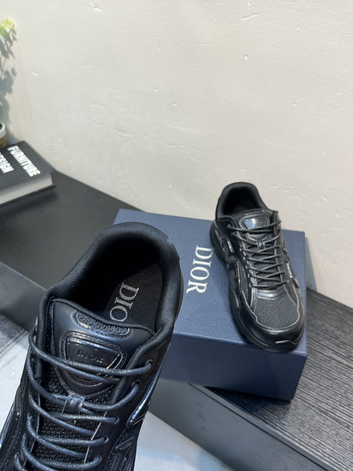 Dior