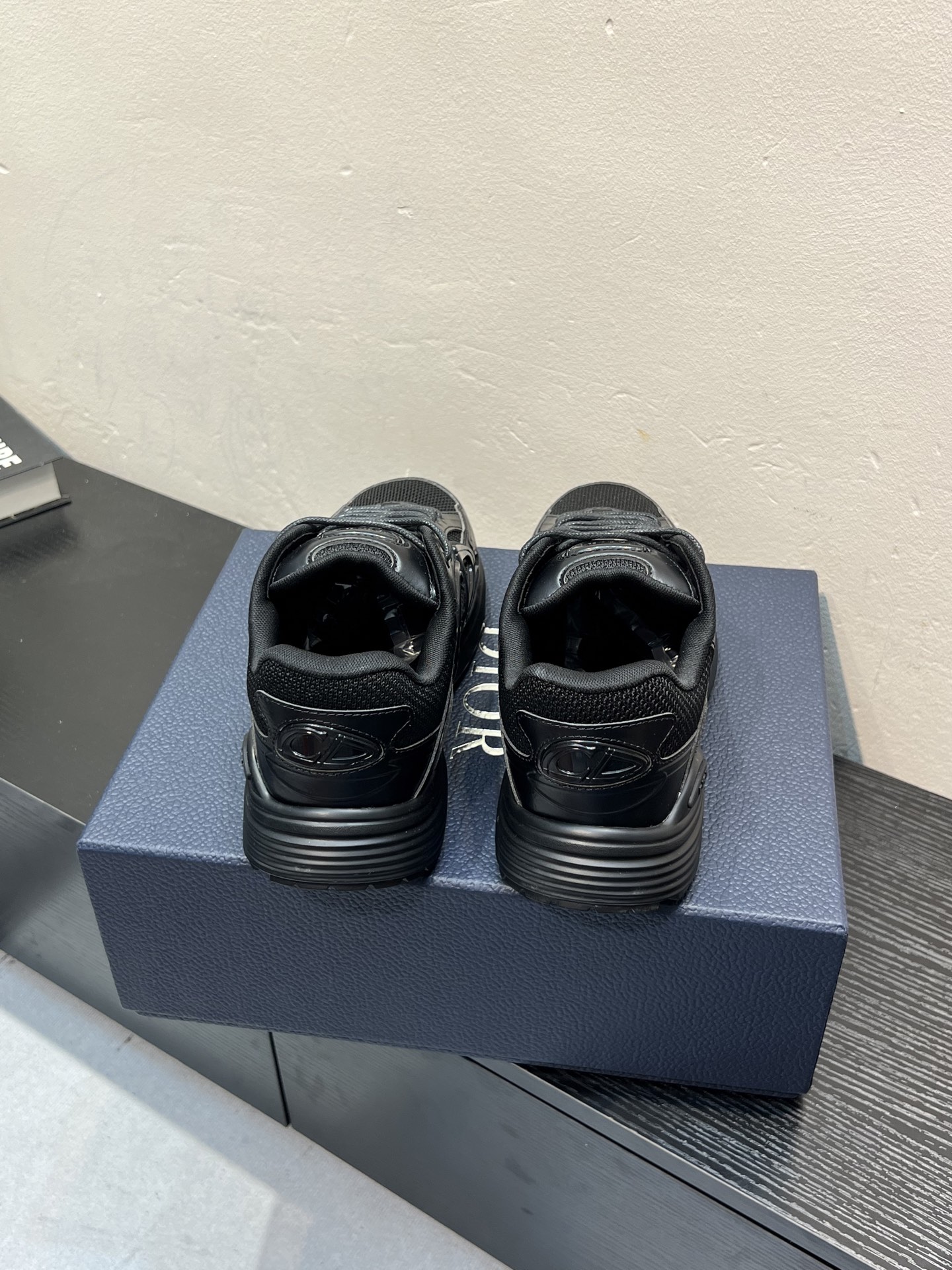 Dior