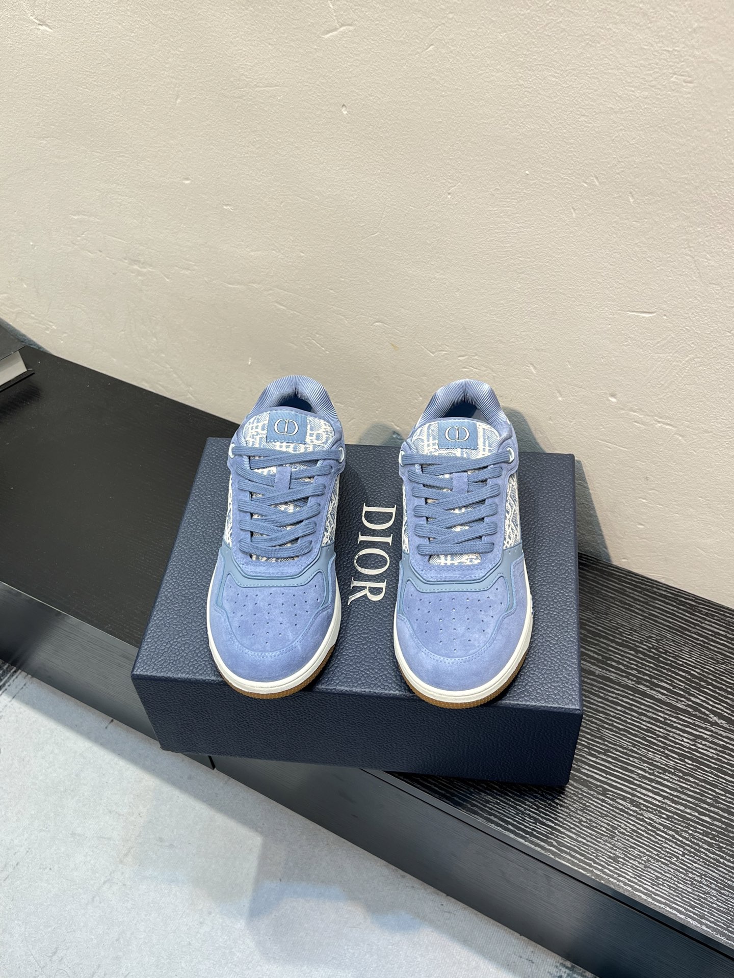 Dior
