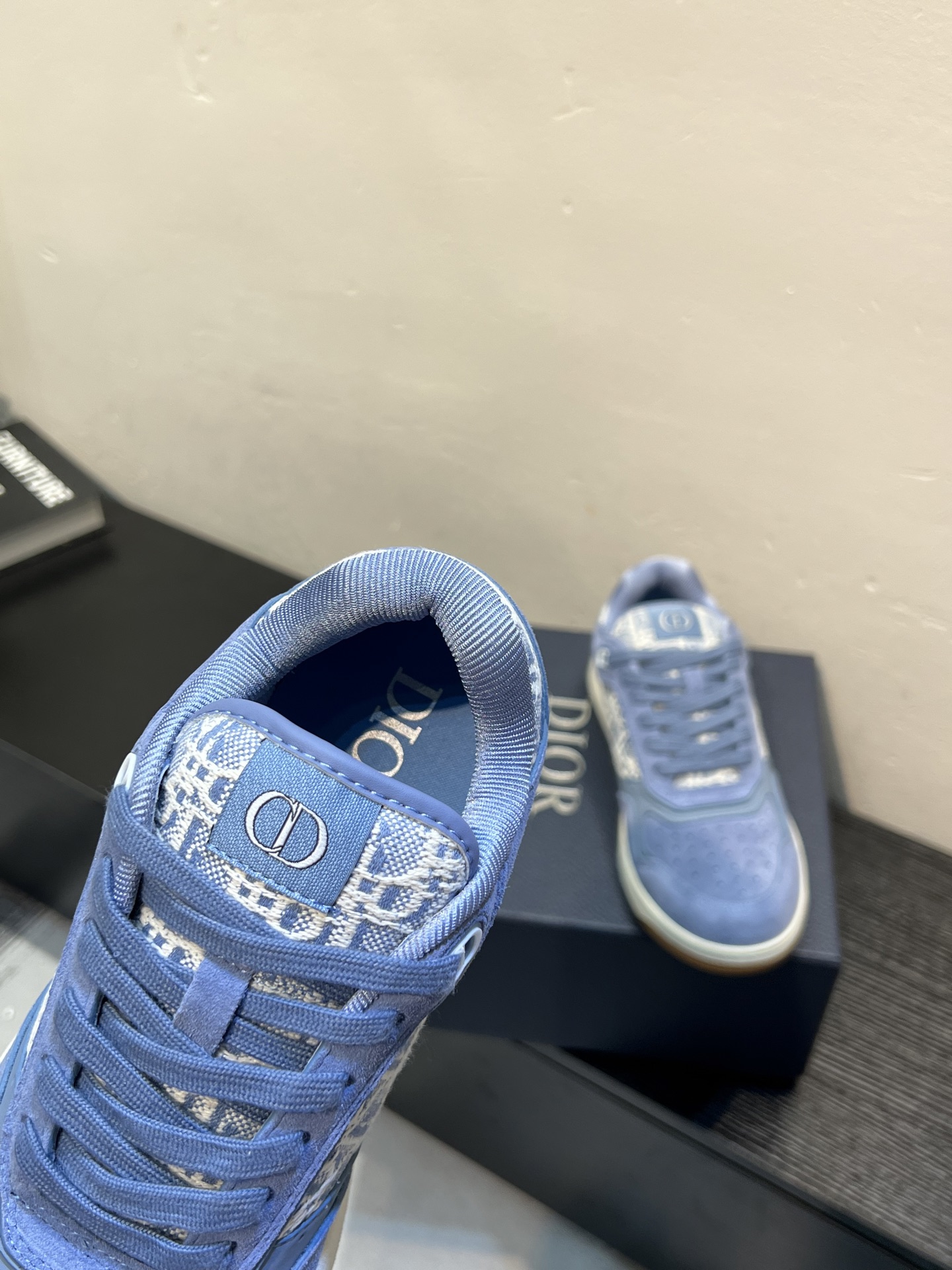 Dior