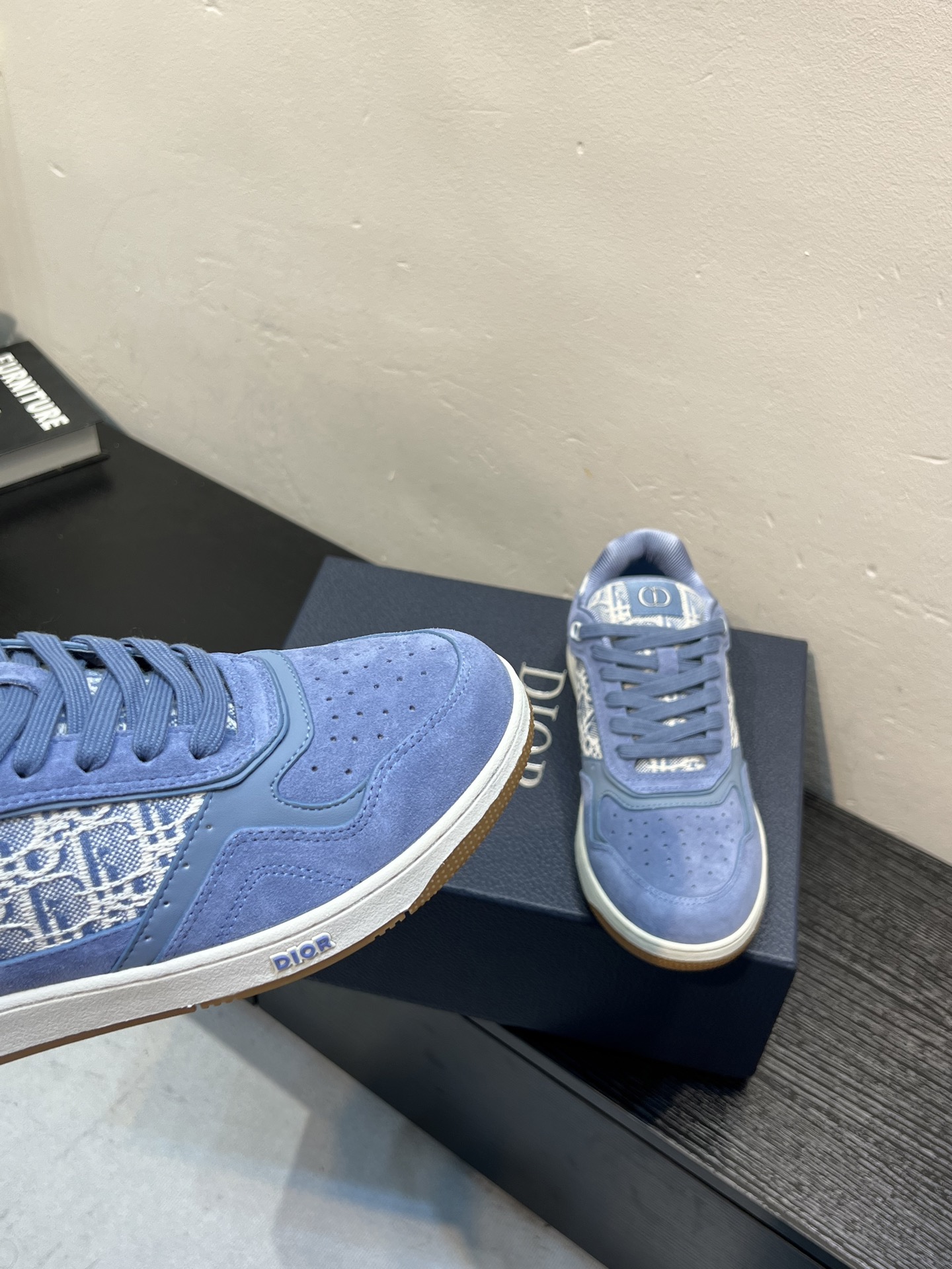Dior