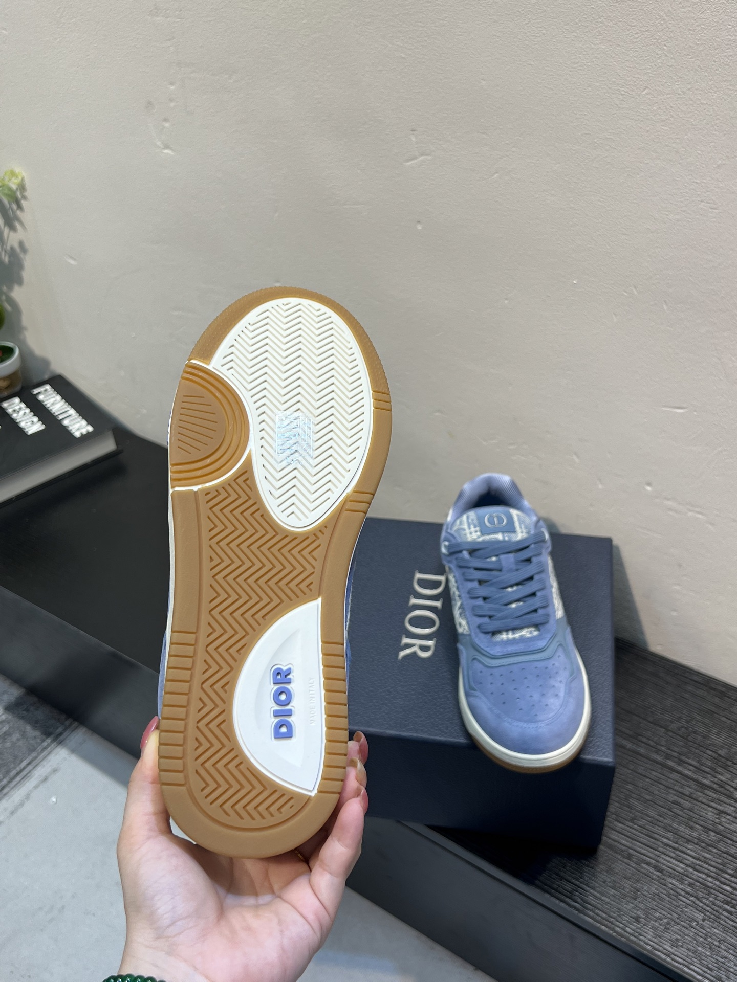Dior