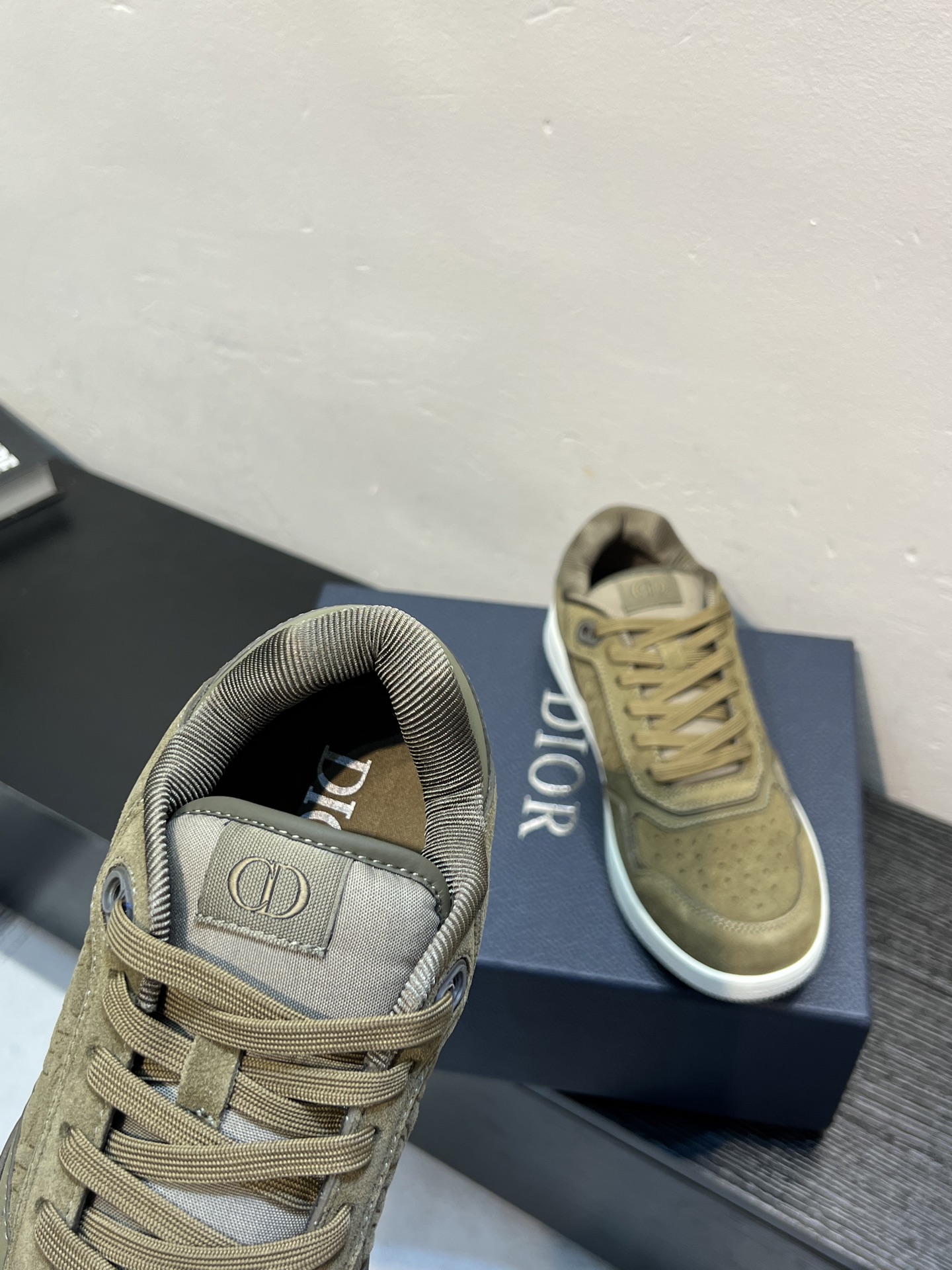 Dior