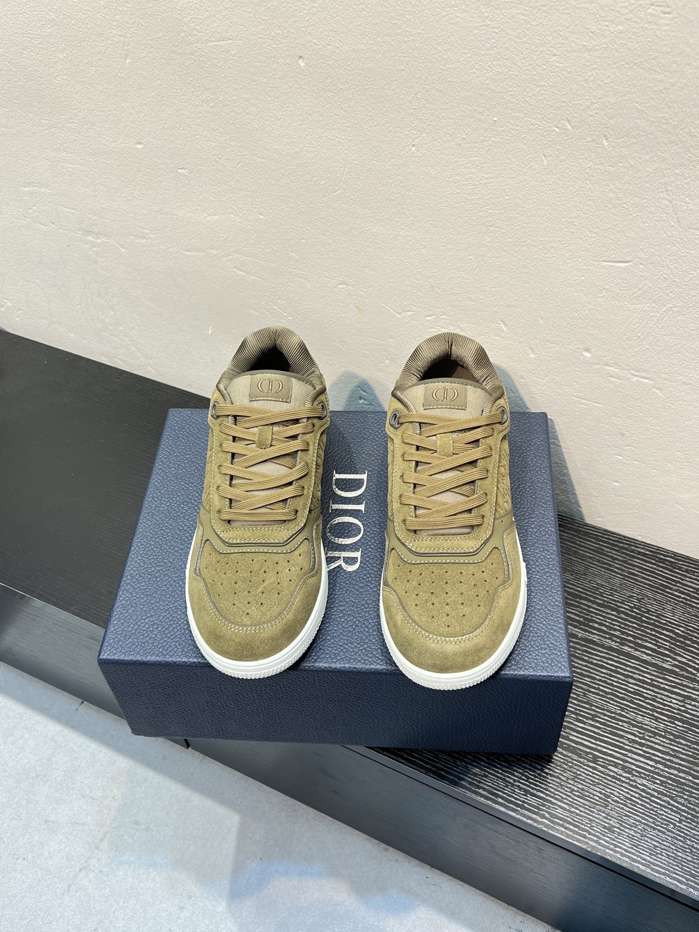 Dior