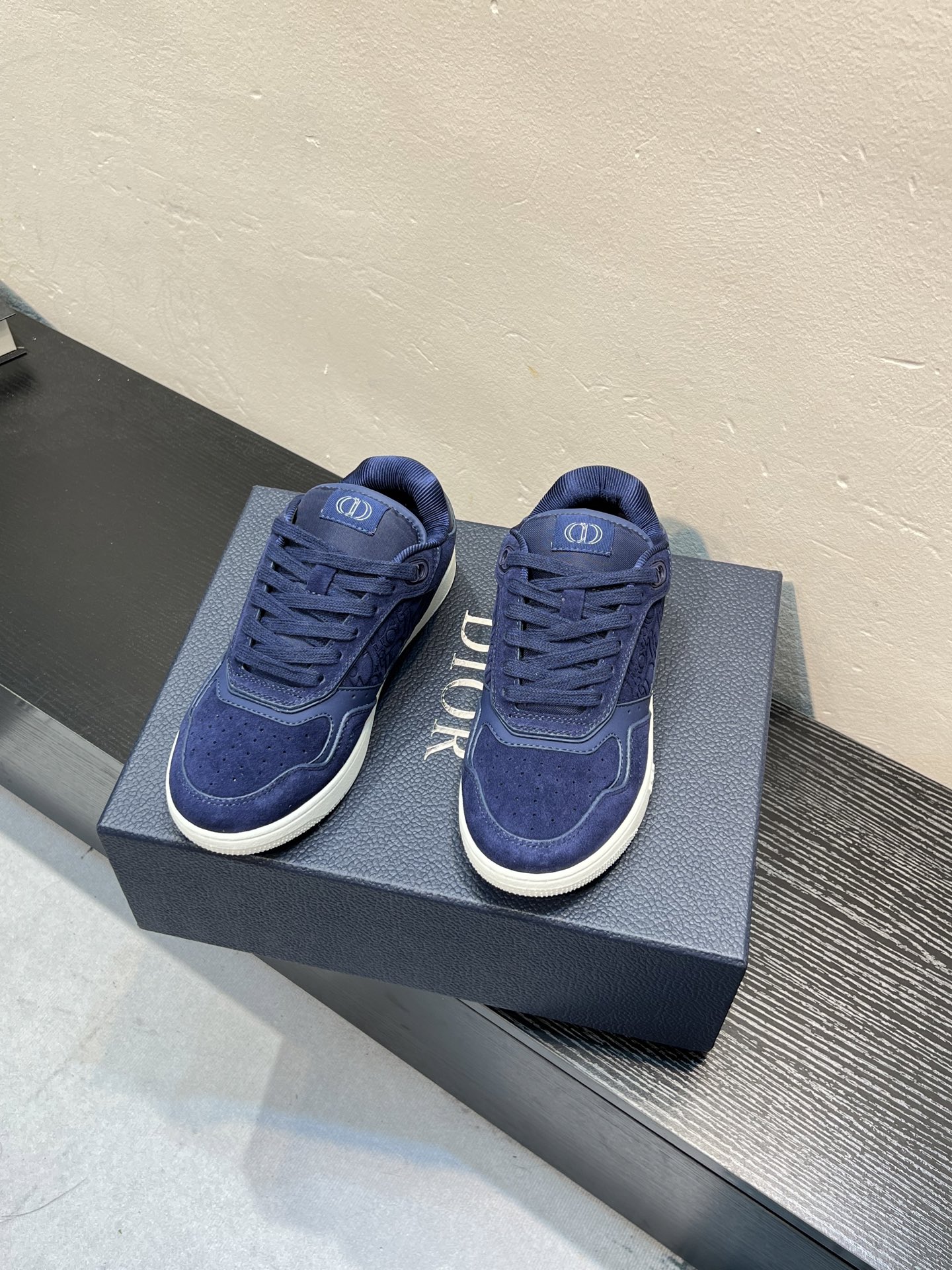 Dior