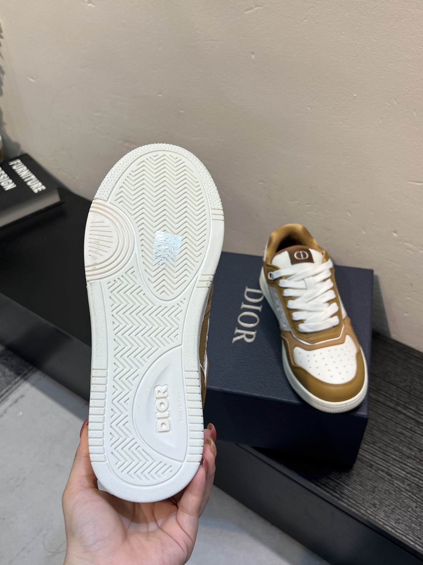 Dior