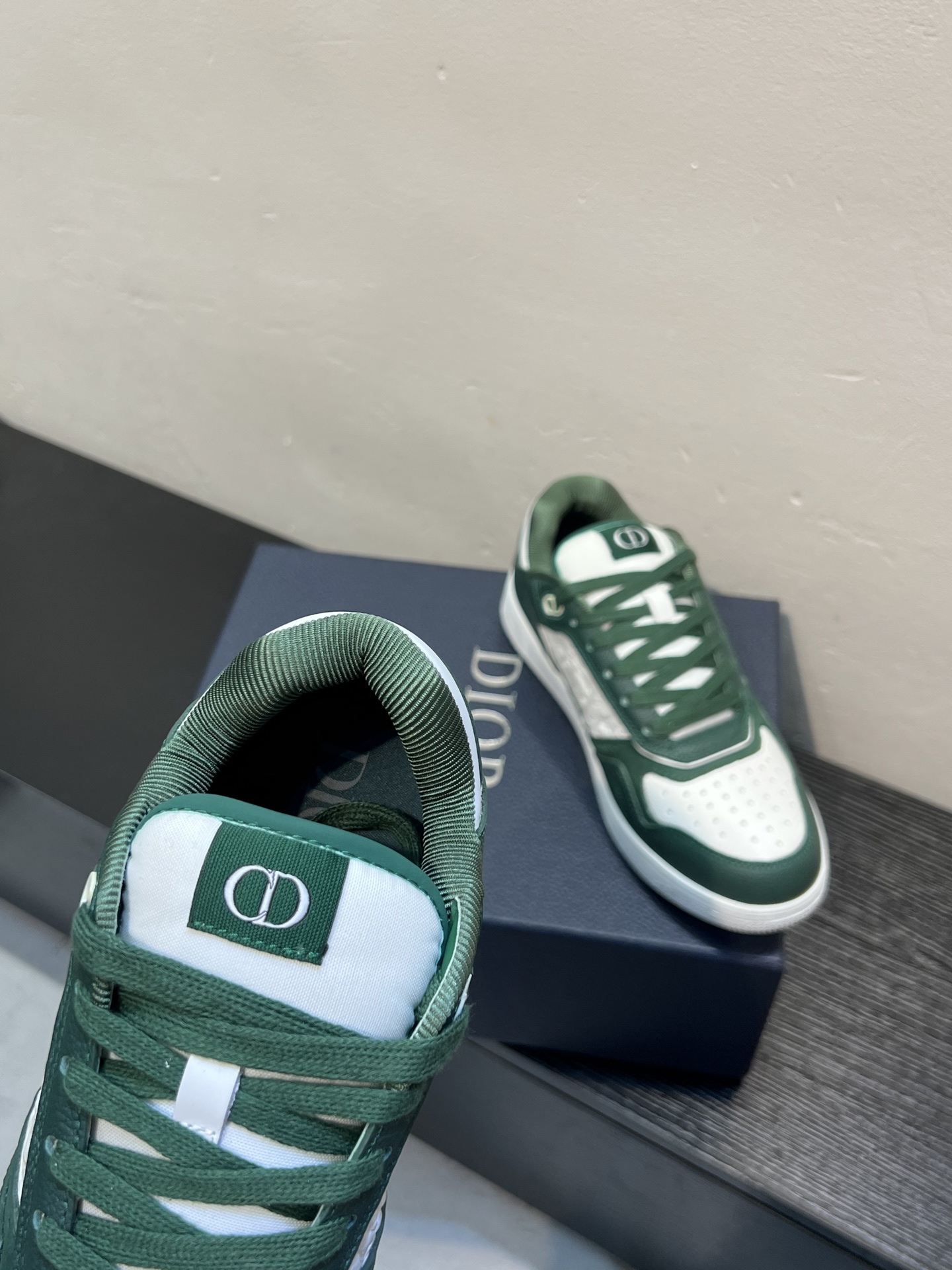 Dior