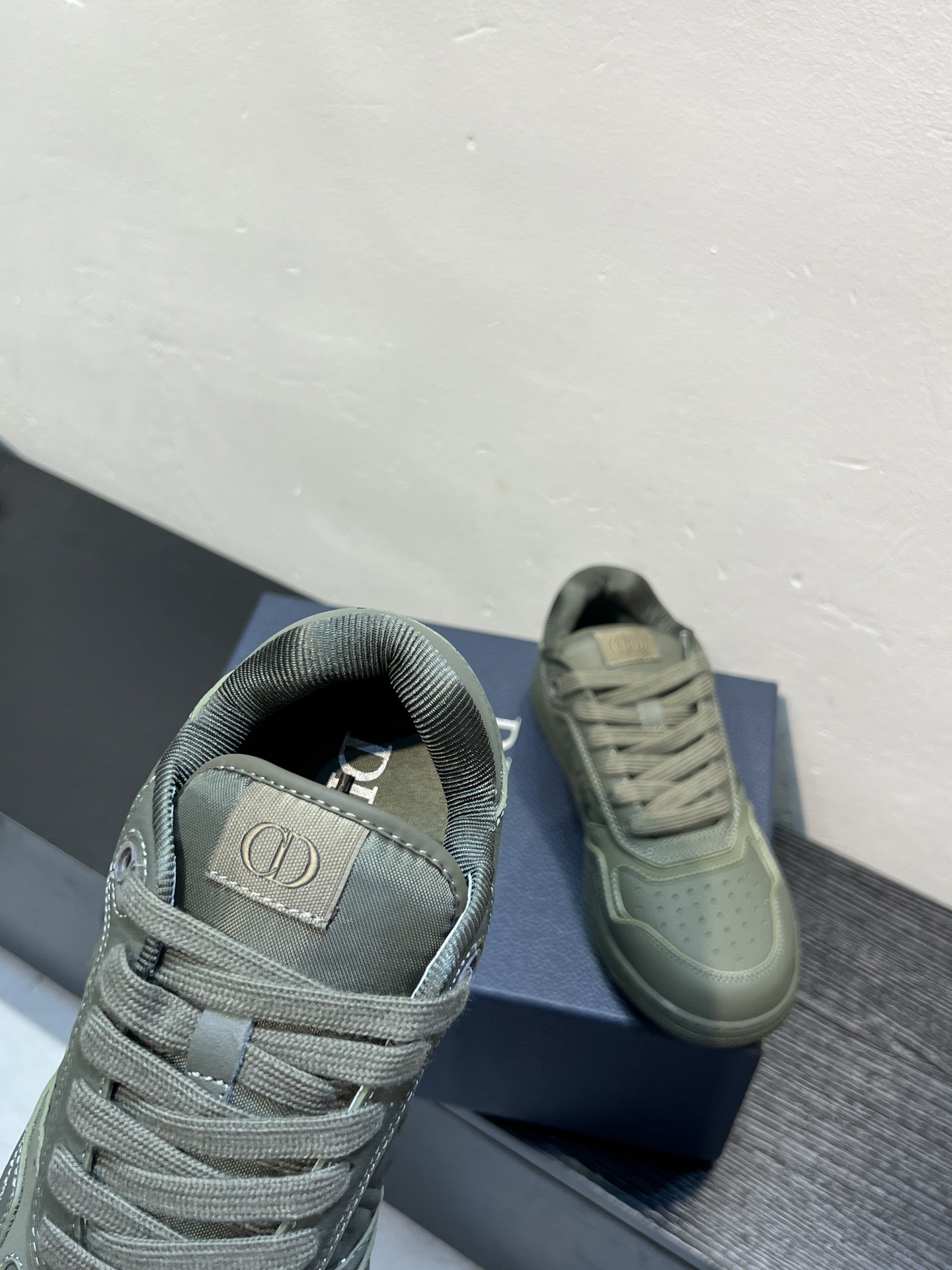 Dior