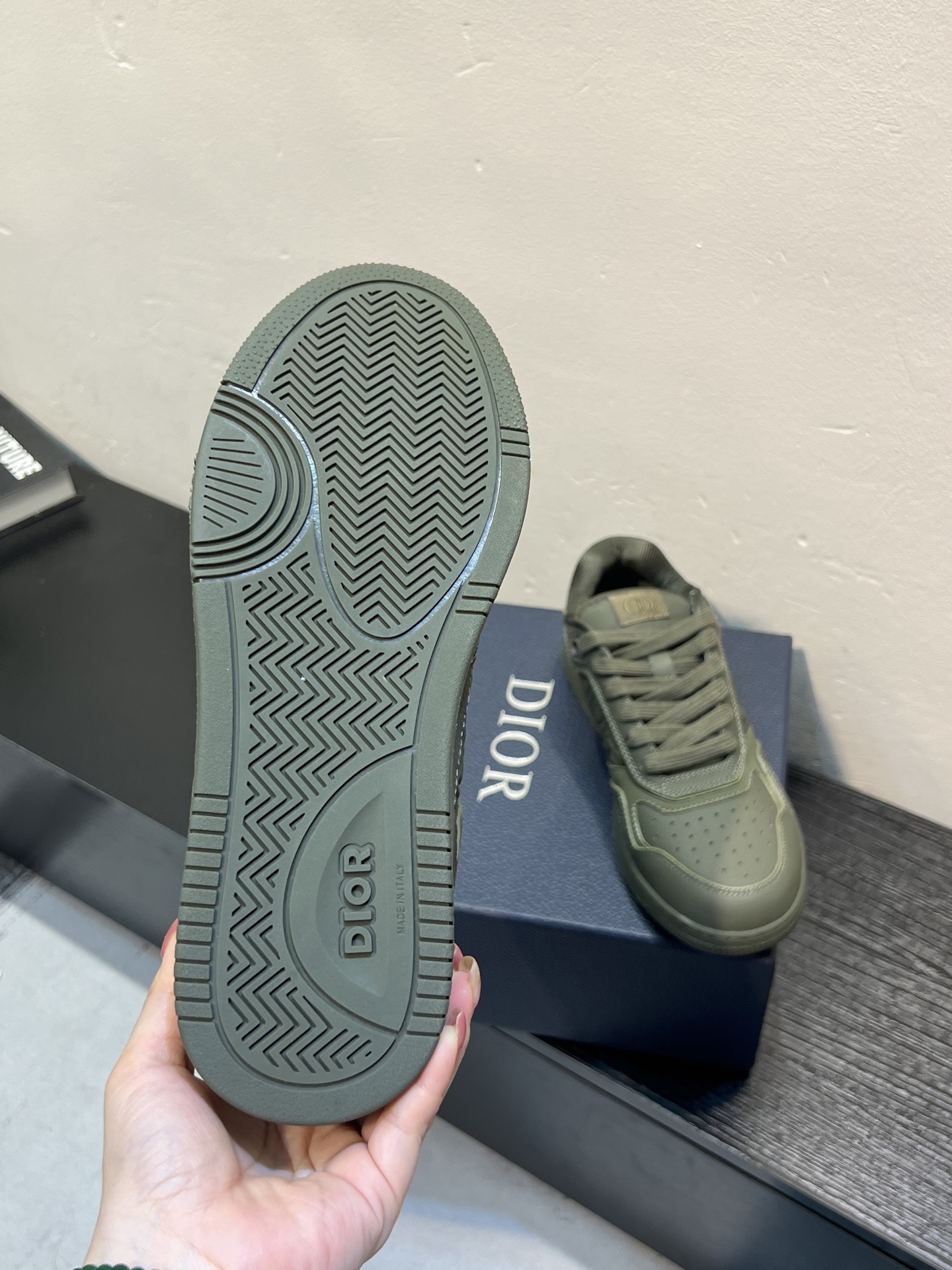 Dior