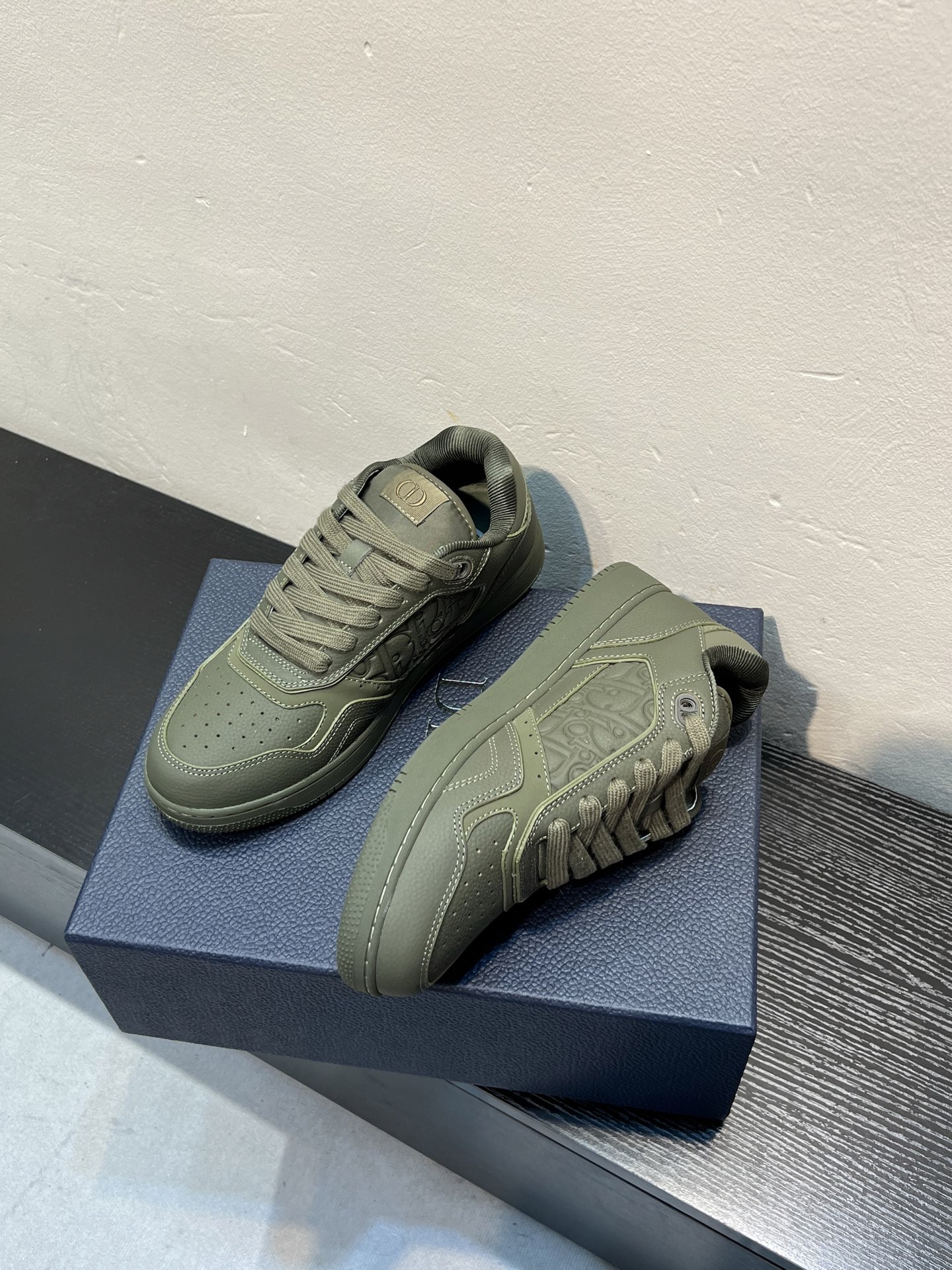 Dior