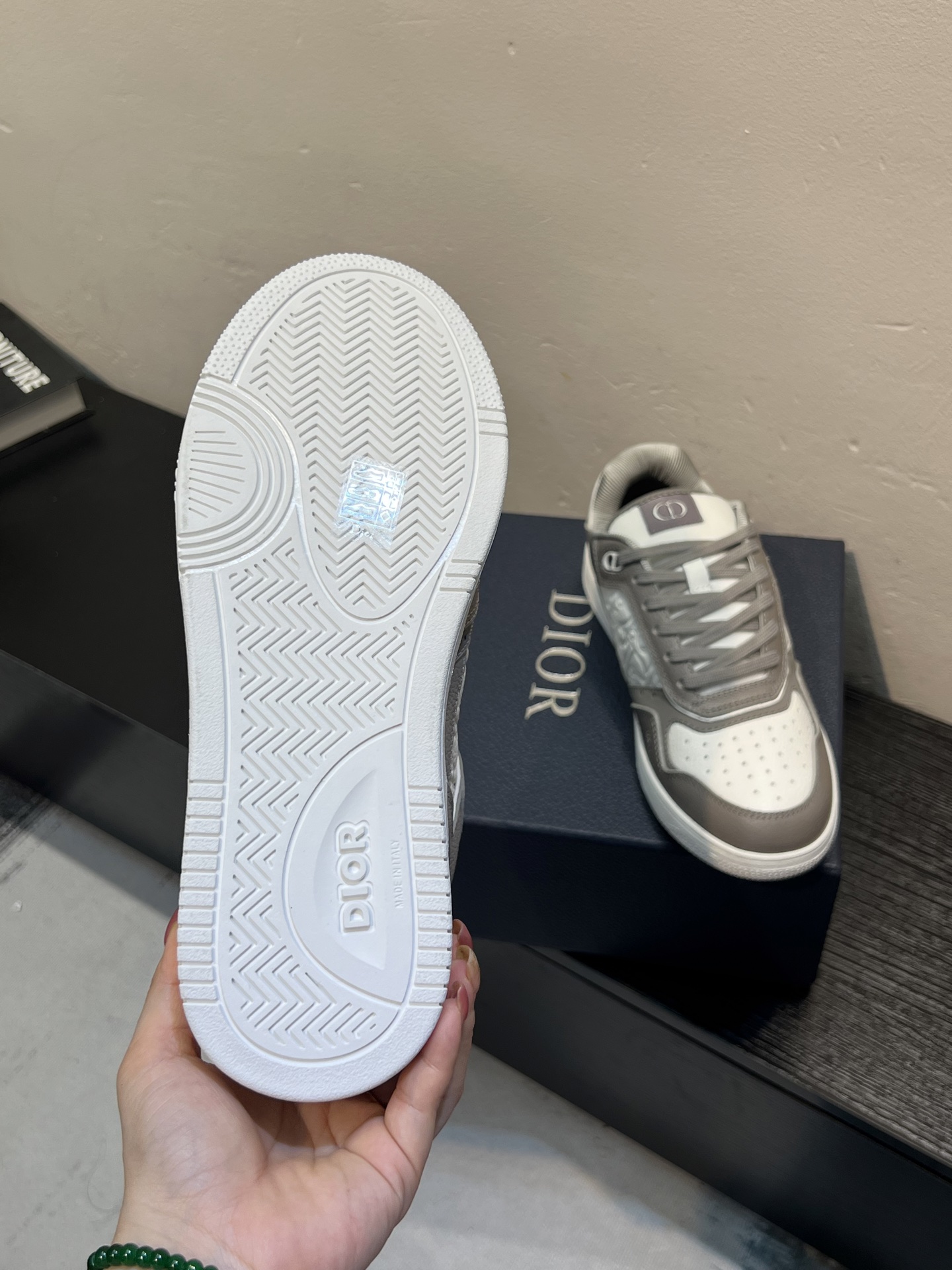 Dior