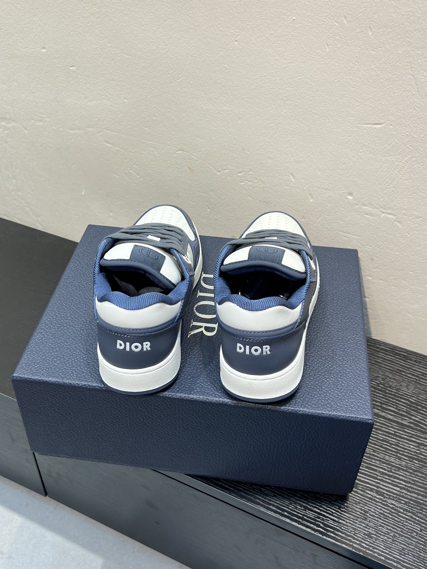 Dior