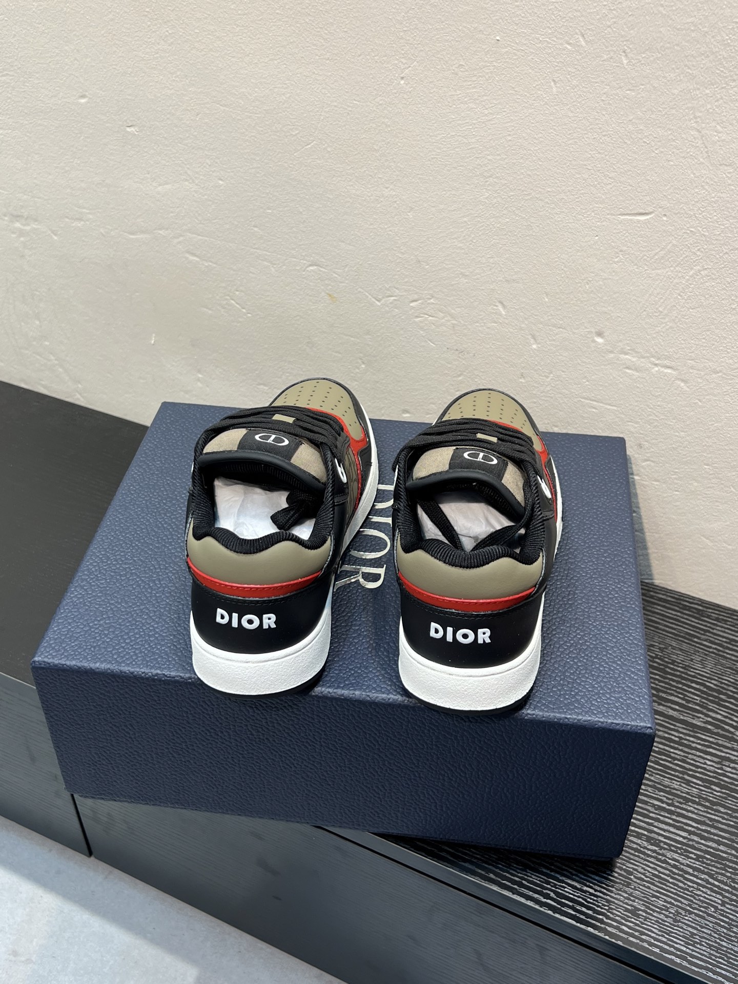 Dior