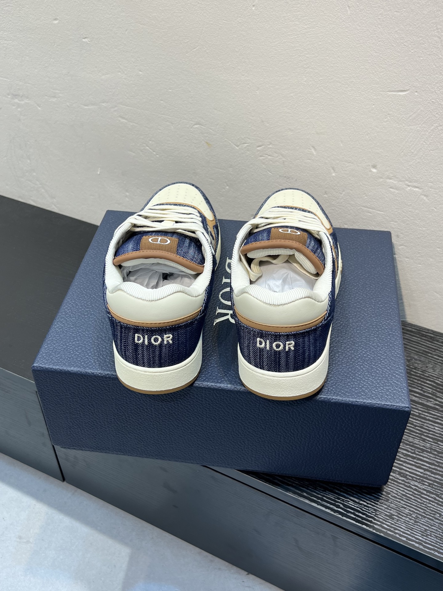 Dior