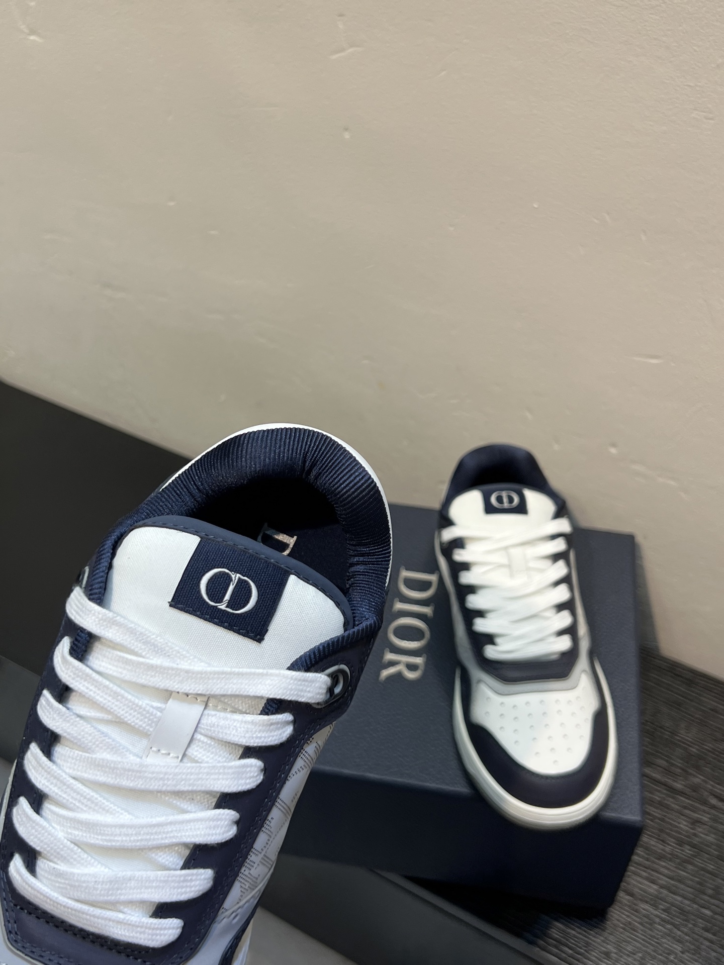 Dior