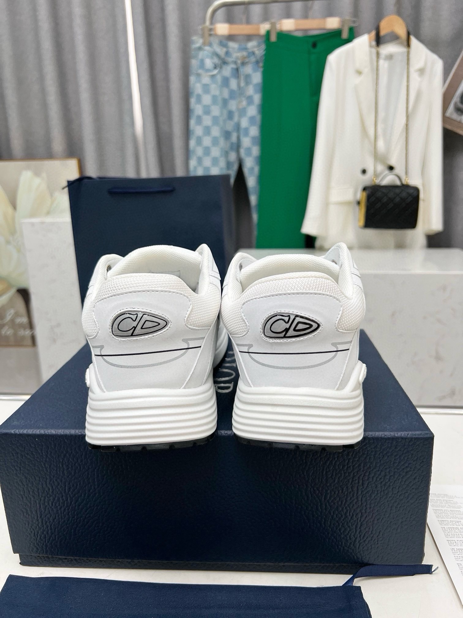 Dior
