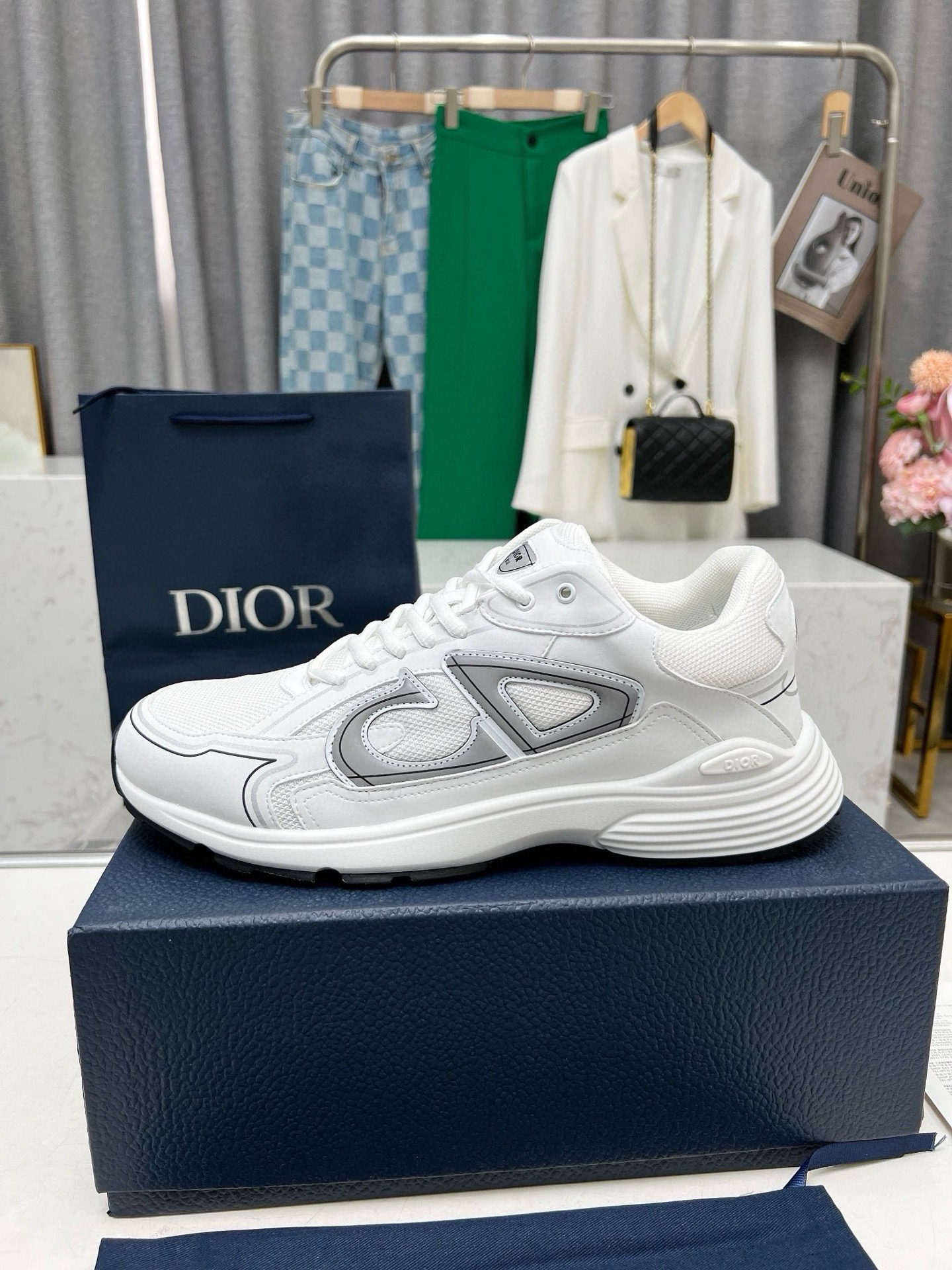 Dior