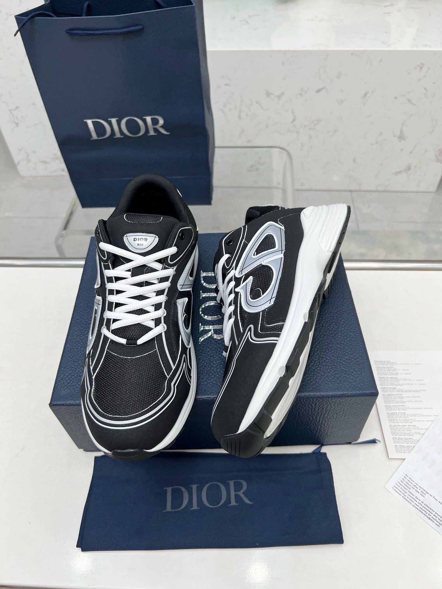 Dior